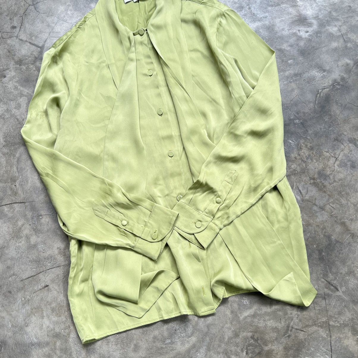 Gucci Gucci Silk Blouse Button up Long Sleeve Shirt Size L / US 10 / IT 46 - 3 Thumbnail
