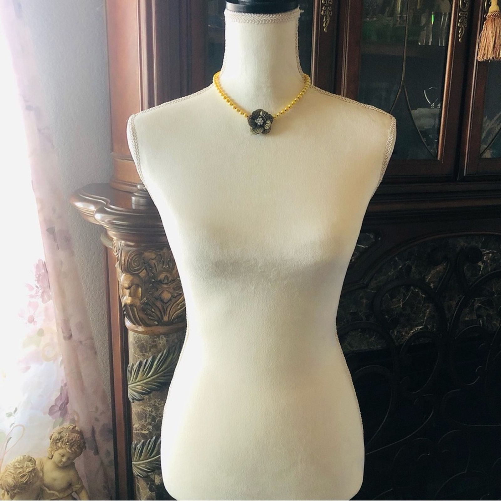 Handmade Handcrafted repurpose mellow yellow pendant Pearl necklace Size ONE SIZE - 6 Thumbnail