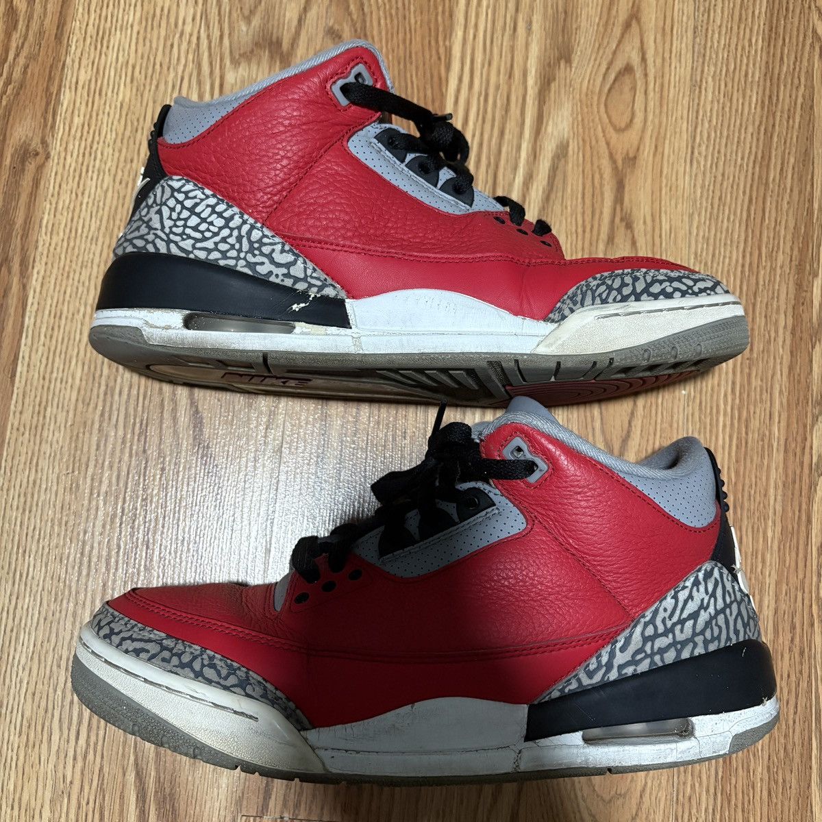 Jordan Brand Jordan 3 Retro SE Unite Size US 10 / EU 43 - 4 Thumbnail