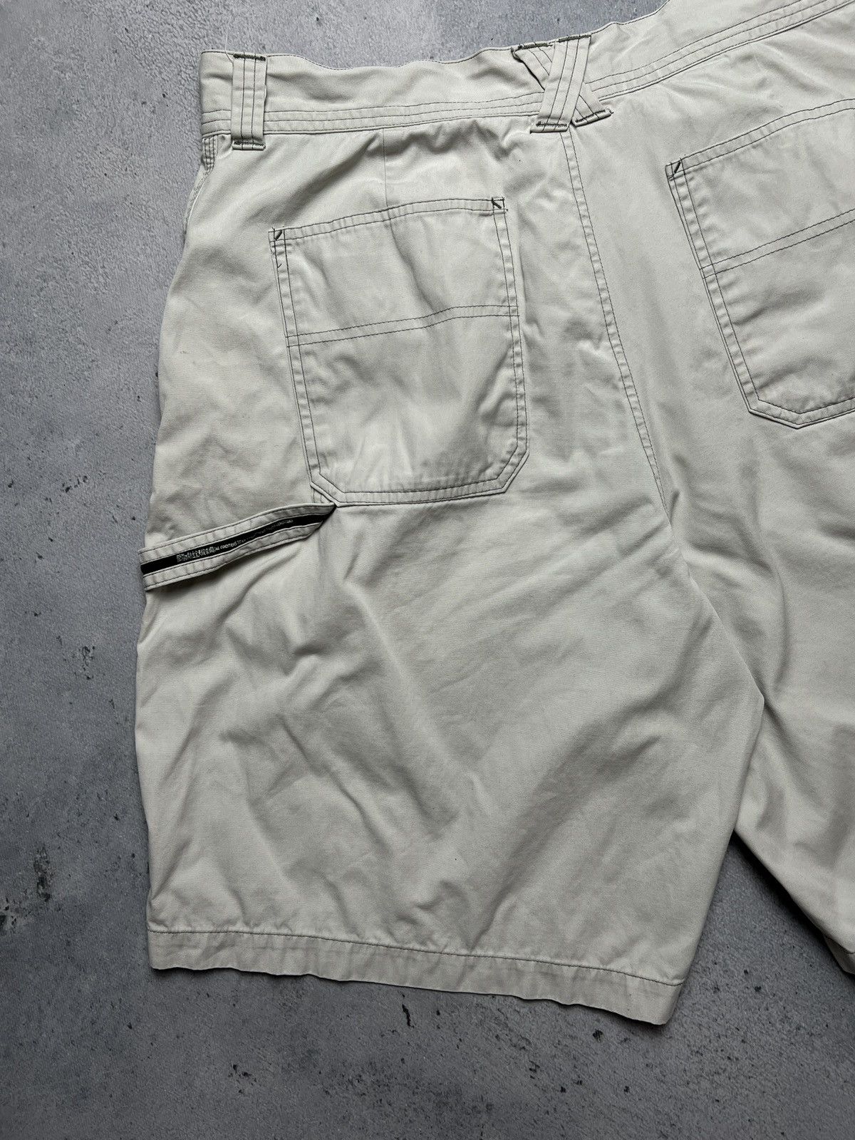 Nike ACG 90s Nike ACG Cargo Shorts 00s Vintage Hiking y2k Outdoor Size US 36 / EU 52 - 10 Thumbnail
