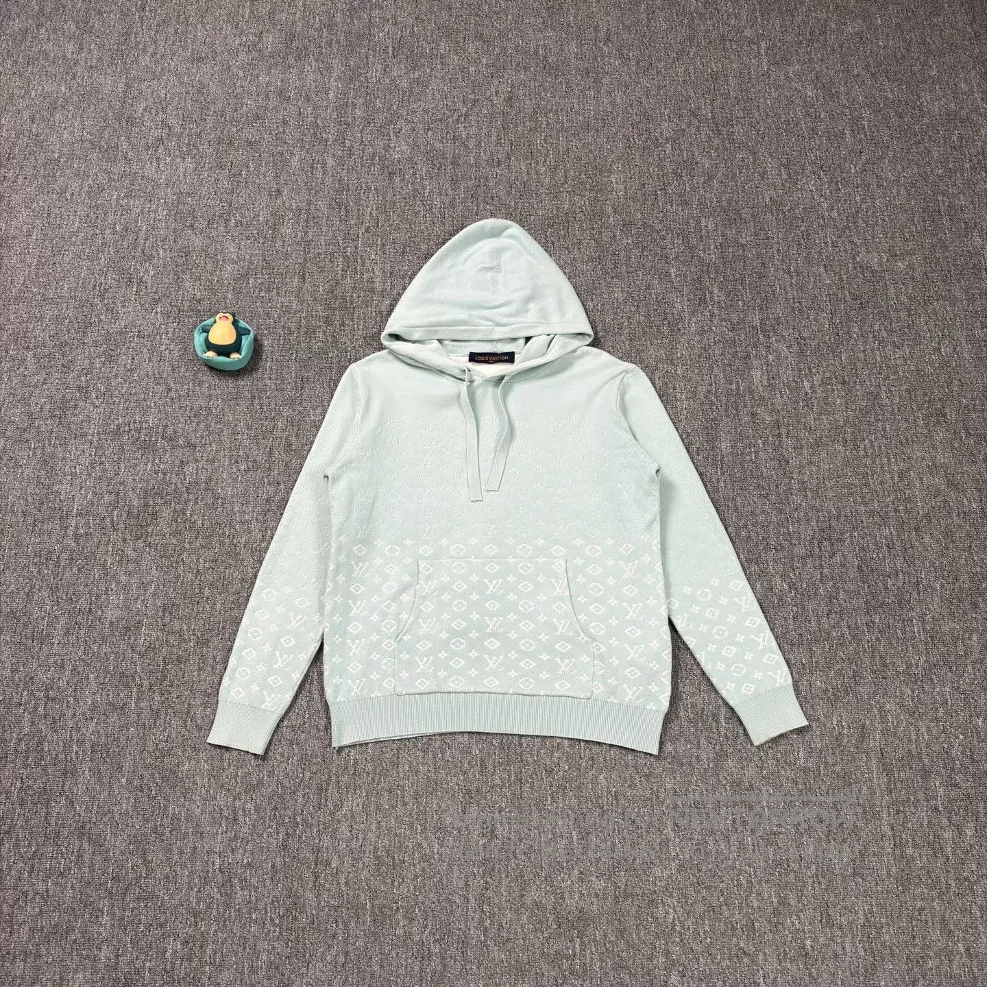 Louis Vuitton LV Fall Blue Gradient Printed Hoodie. Size US M / EU 48-50 / 2 - 1 Thumbnail
