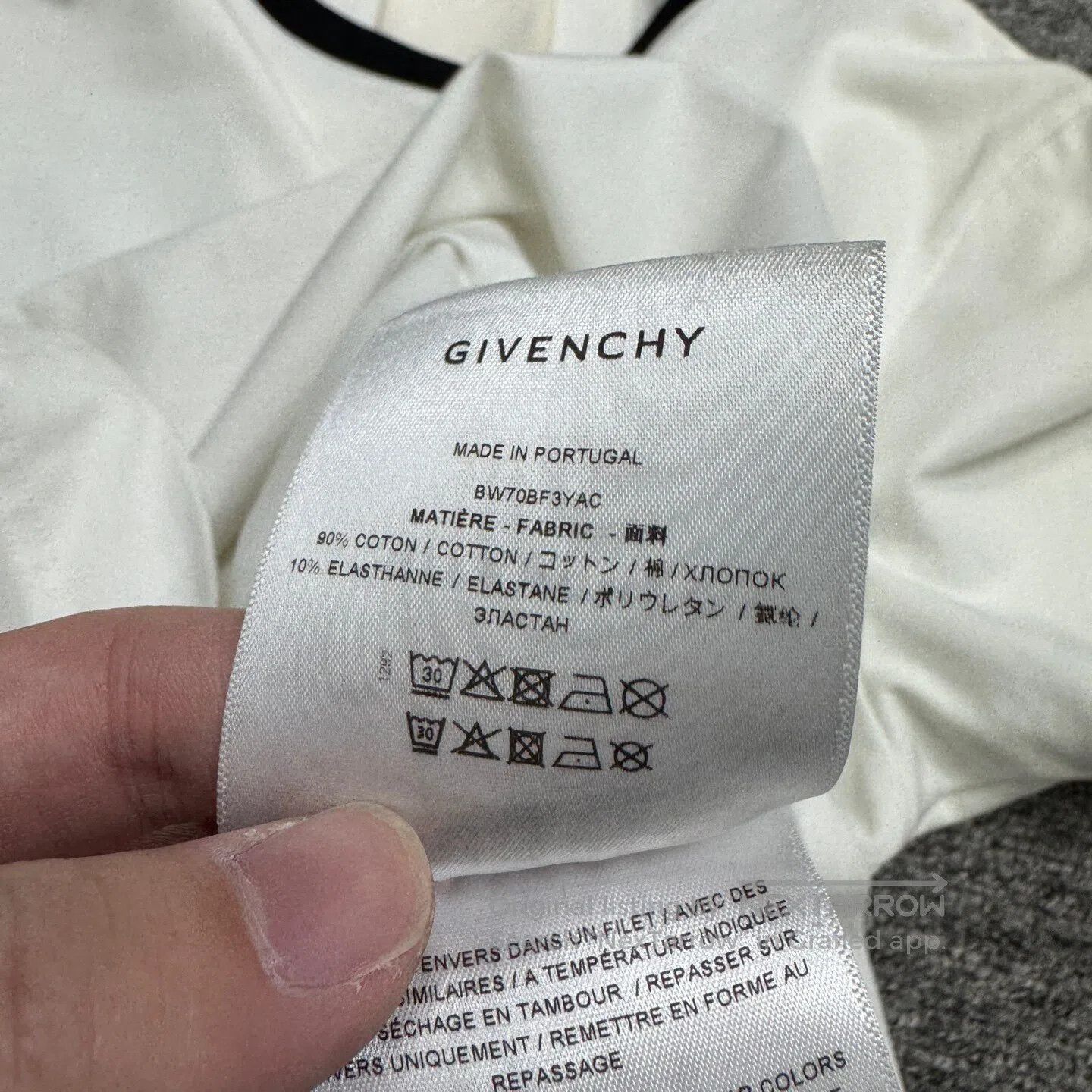 Givenchy Givenchy Letter-printed short-sleeved shirt| Size US M / EU 48-50 / 2 - 5 Thumbnail