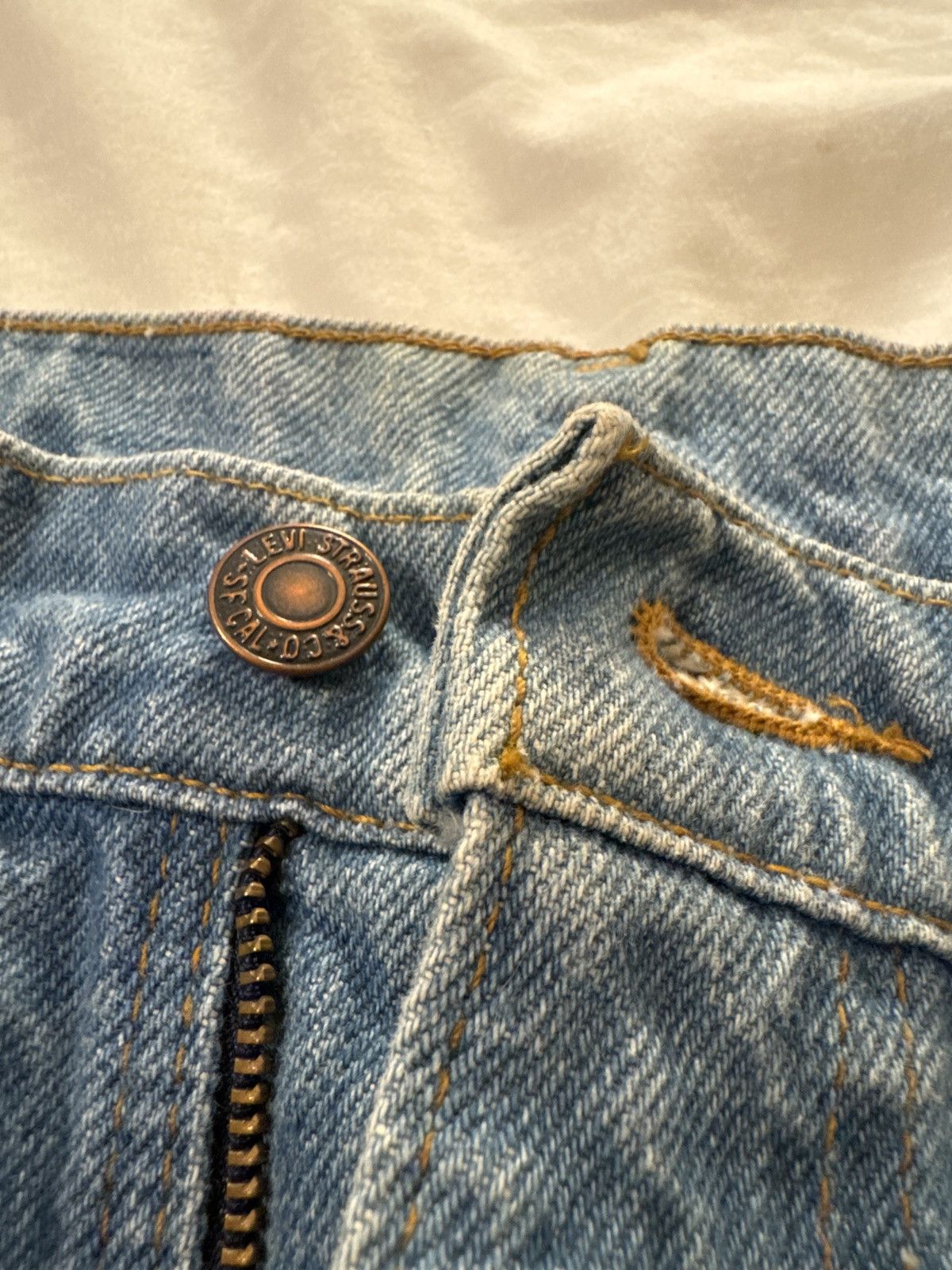Levi's × Vintage Orange Tab Levi’s Denim Shorts Size US 30 / EU 46 - 3 Thumbnail