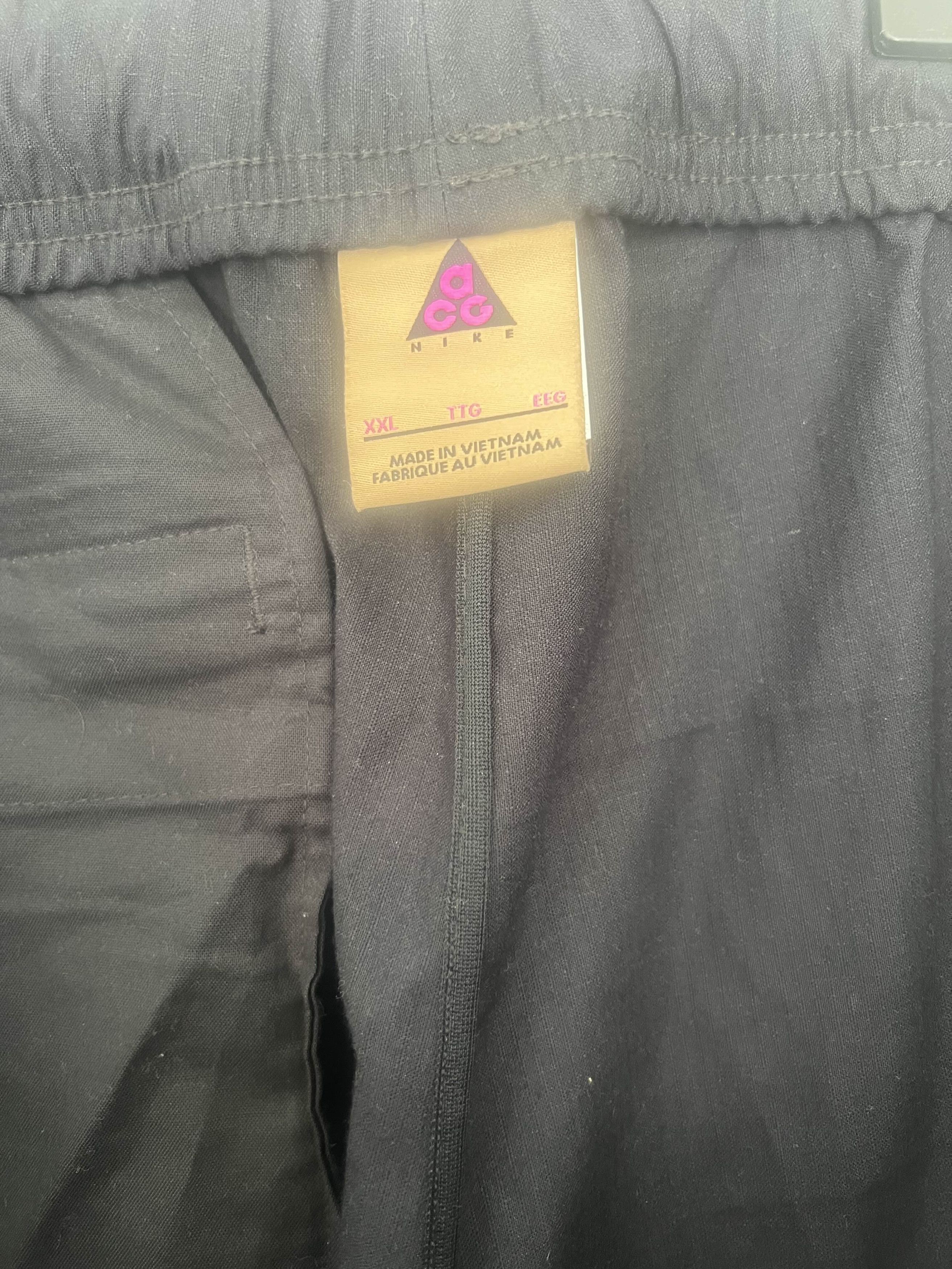 Nike ACG Nike ACG UV Hiking Cargo Pants Size US 44 / EU 60 - 2 Thumbnail