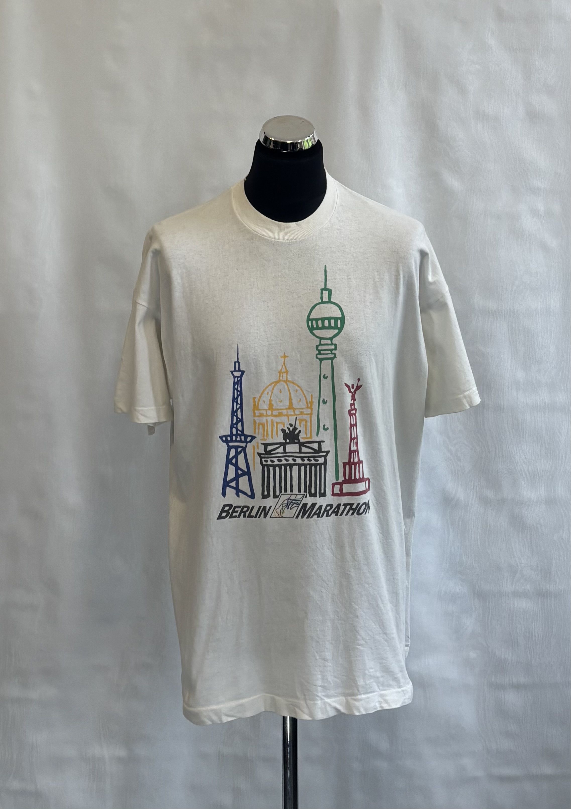 Adidas Berlin Marathon T-shirt Adidas 90s vintage Size. XL Size US XL / EU 56 / 4 - 1 Thumbnail