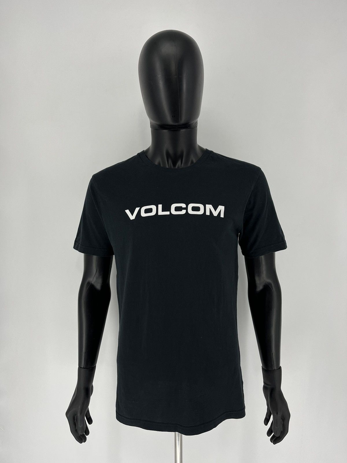 Vintage × Volcom Vintage Y2K Volcom Stone Skateboard Pin Logo Design Tshirt Size US M / EU 48-50 / 2 - 3 Thumbnail