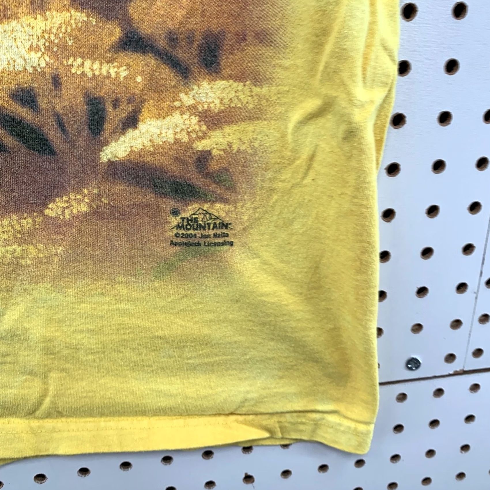 The Mountain VINTAGE The Mountain Wolf Nature Shirt Mens L Yellow USA Acid Wash Wolves Shirt Size US L / EU 52-54 / 3 - 7 Thumbnail