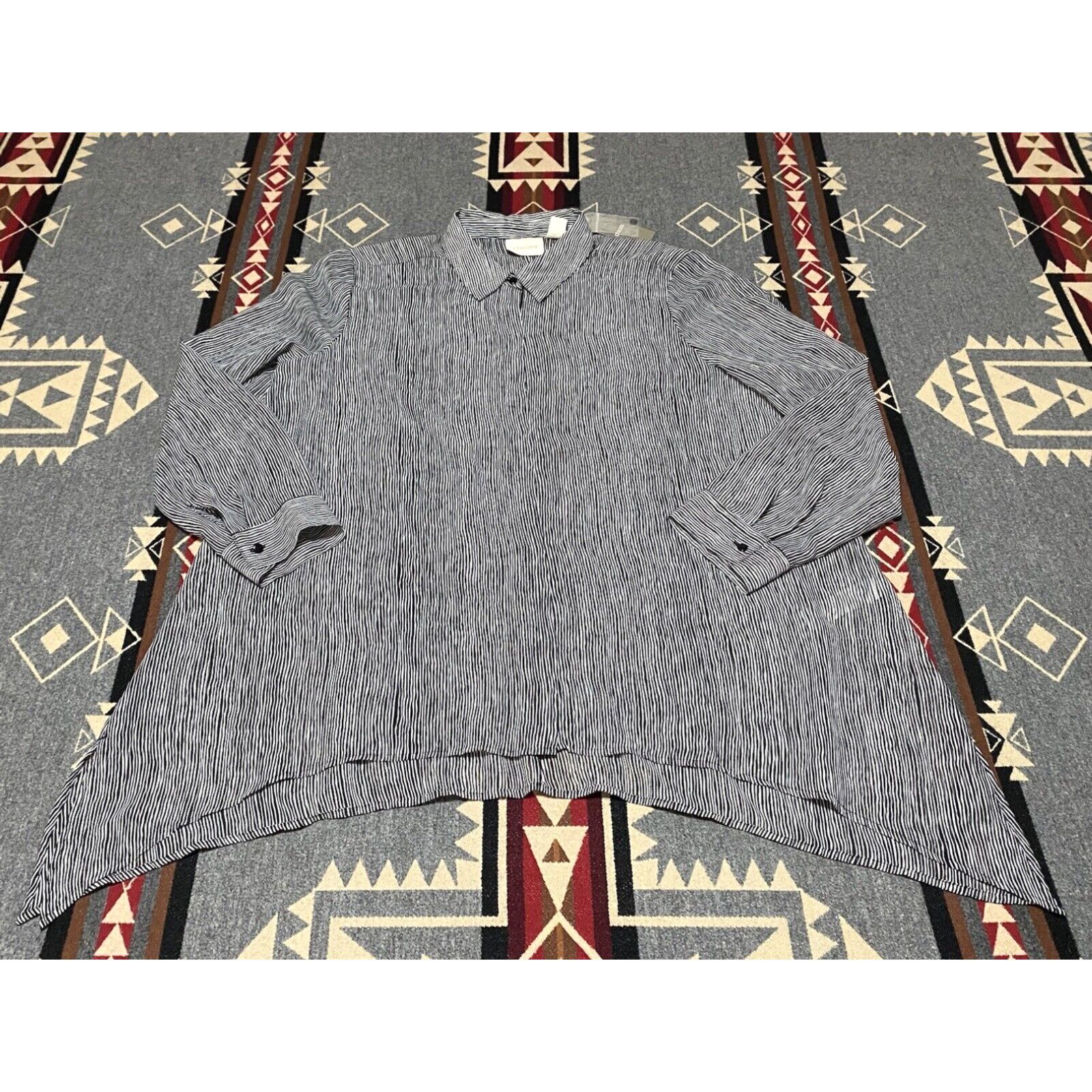image of Vintage Chico's Size 2 Rosalind Shadow Stripe Tunic Shirt Black & White NWT $99 Womens T37