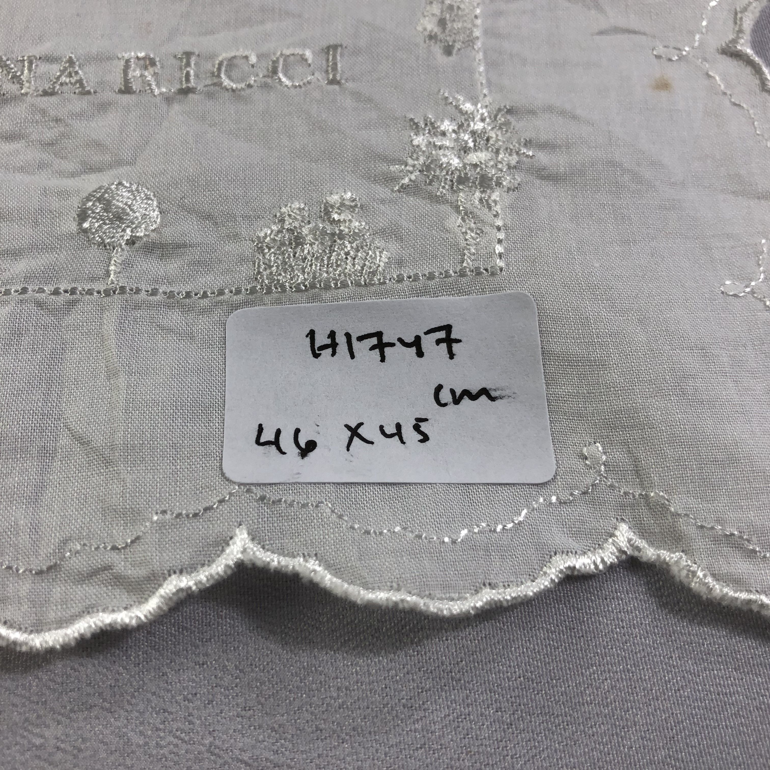 Nina Ricci Nina Ricci Handkerchief Neckerchief Bandana H1747 Size ONE SIZE - 8 Thumbnail