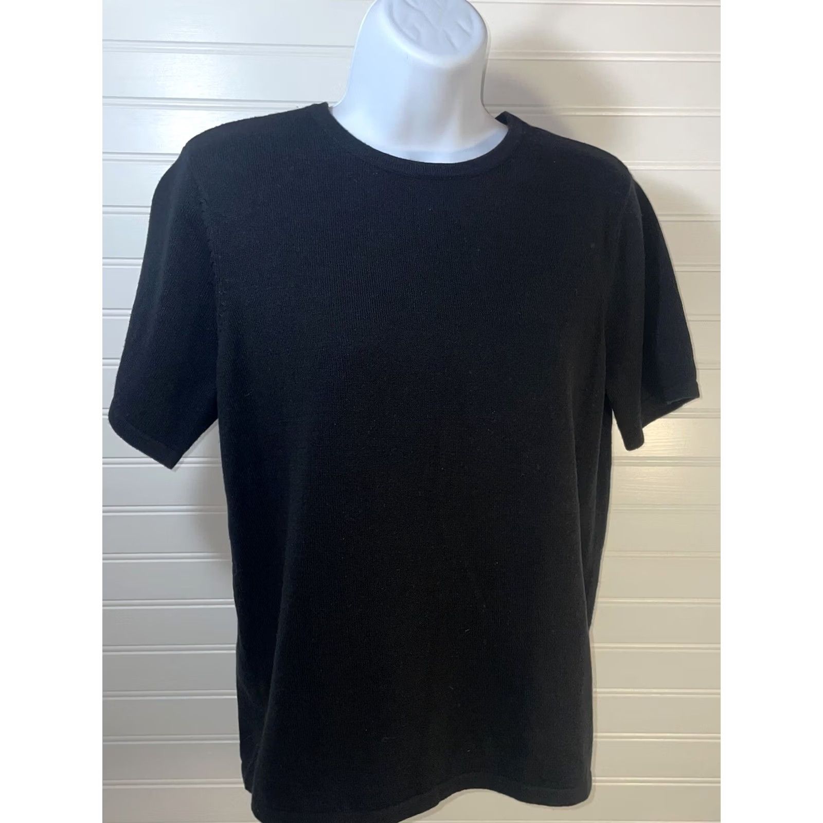 Vintage Liz Baker Short Sleeve Shirt Women Small Black Crew Neck Pullover Knit Blouse Basic Regular Sleeve Short Crew Neck RN#93677 Females Size S / US 4 / IT 40 - 3 Thumbnail
