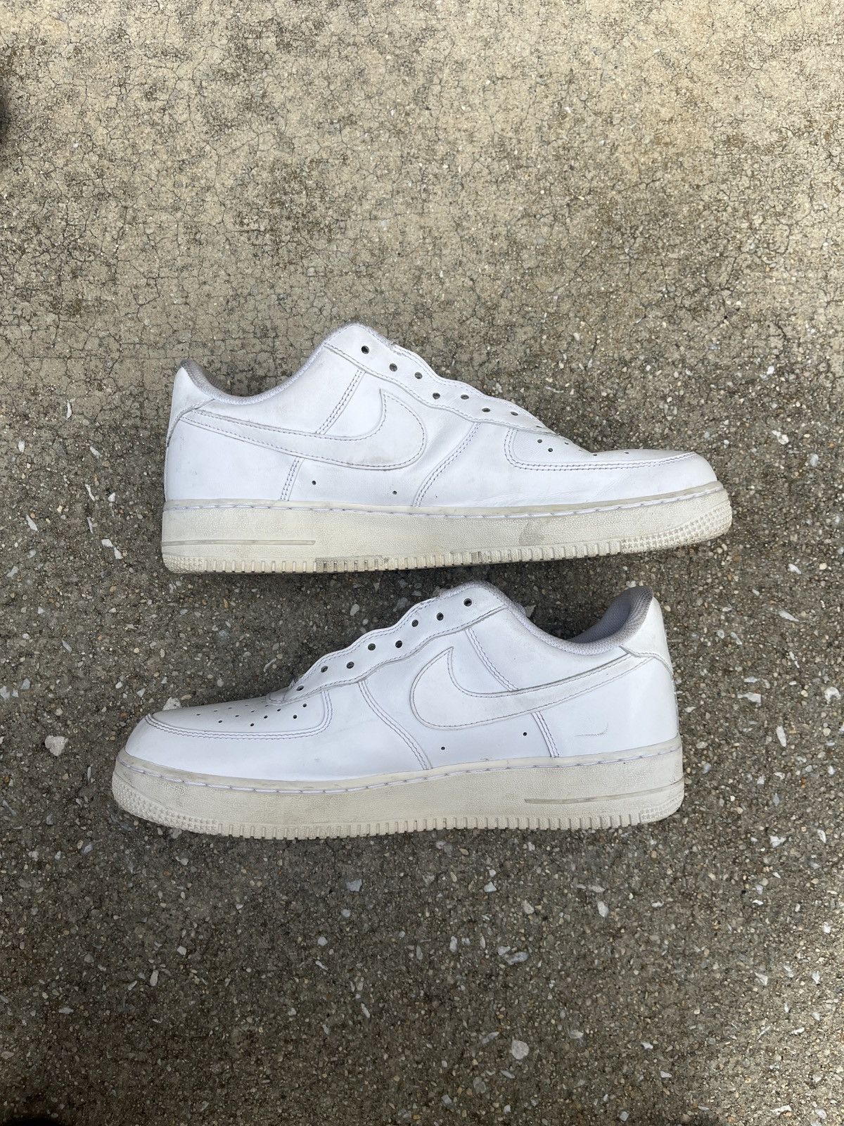 Nike Nike Air Force 1 Size US 11.5 / EU 44-45 - 2 Thumbnail