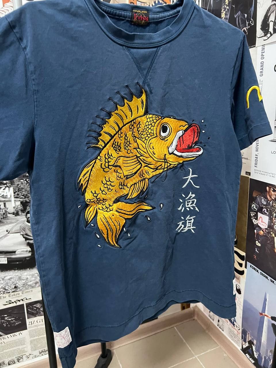 Vintage Vintage Evisu Multi LOGO BIG LOGO t-shirt Koi Fish JAPAN Size US L / EU 52-54 / 3 - 17 Preview
