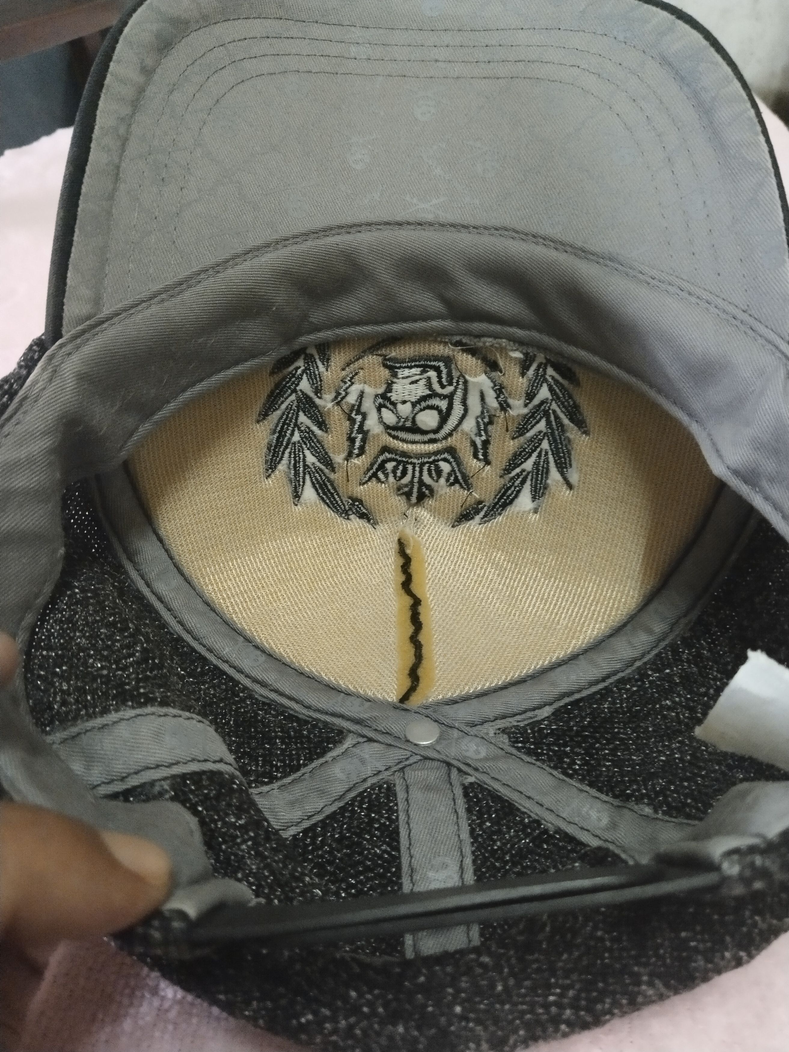 Mambo VINTAGE MAMBO SKULLS OAK LEAF SNAPBACK CAP Size ONE SIZE - 8 Thumbnail
