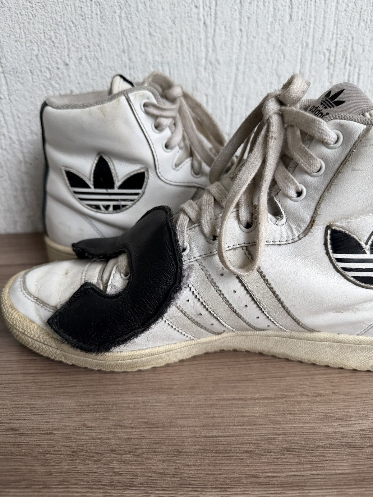 Adidas × Jeremy Scott js letters sneakers Size US 9 / EU 42 - 13 Thumbnail