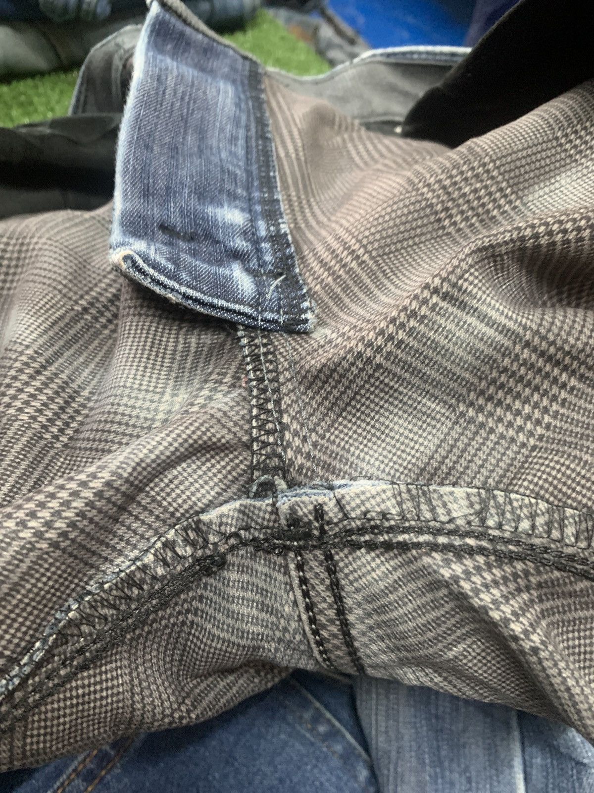 Edwin Distressed Edwin 503 made in Japan 🇯🇵 nice faded. Size US 31 - 15 Thumbnail