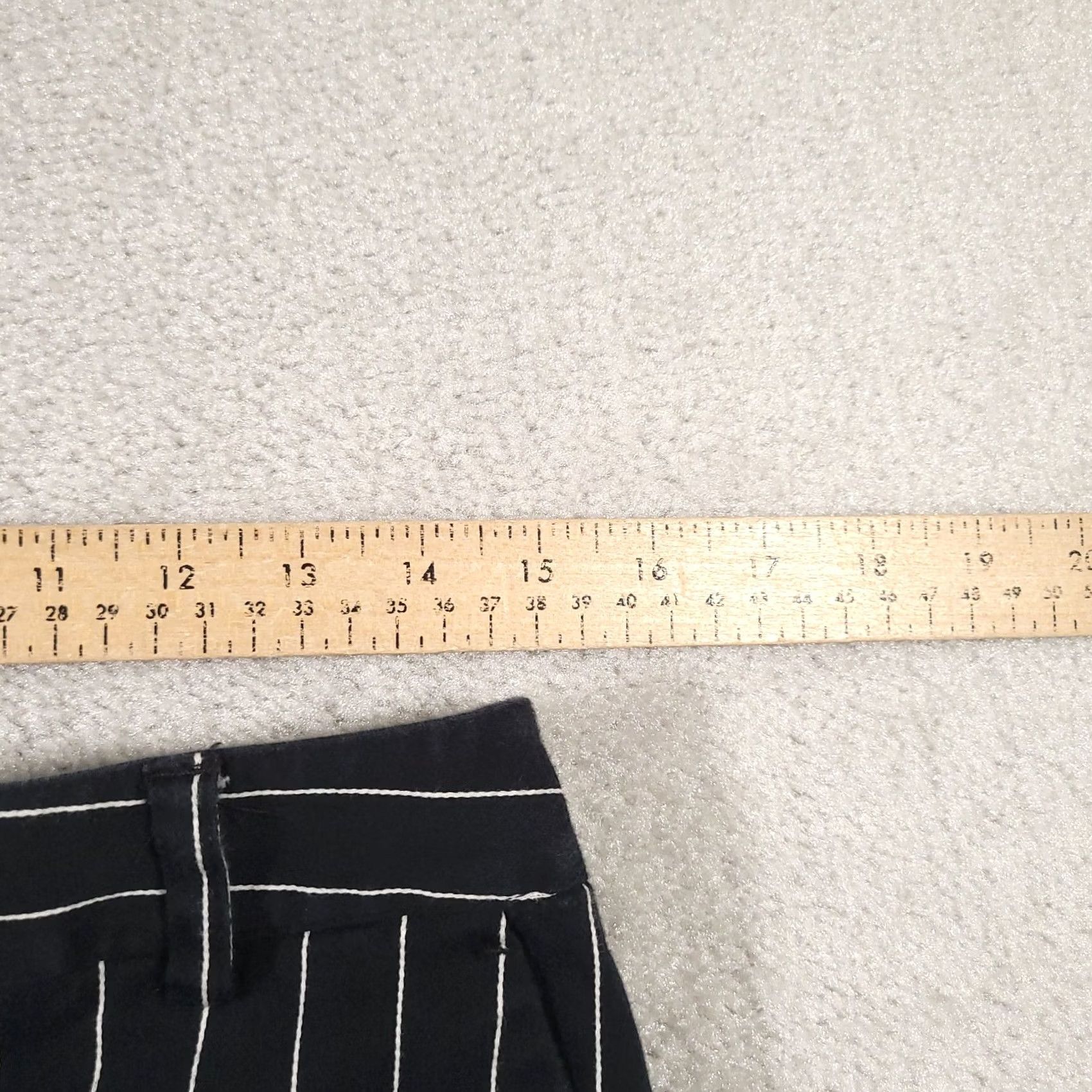 Liz Claiborne Item Specifications: Color: Yellow Black Size 30" / US 8 / IT 44 - 4 Thumbnail