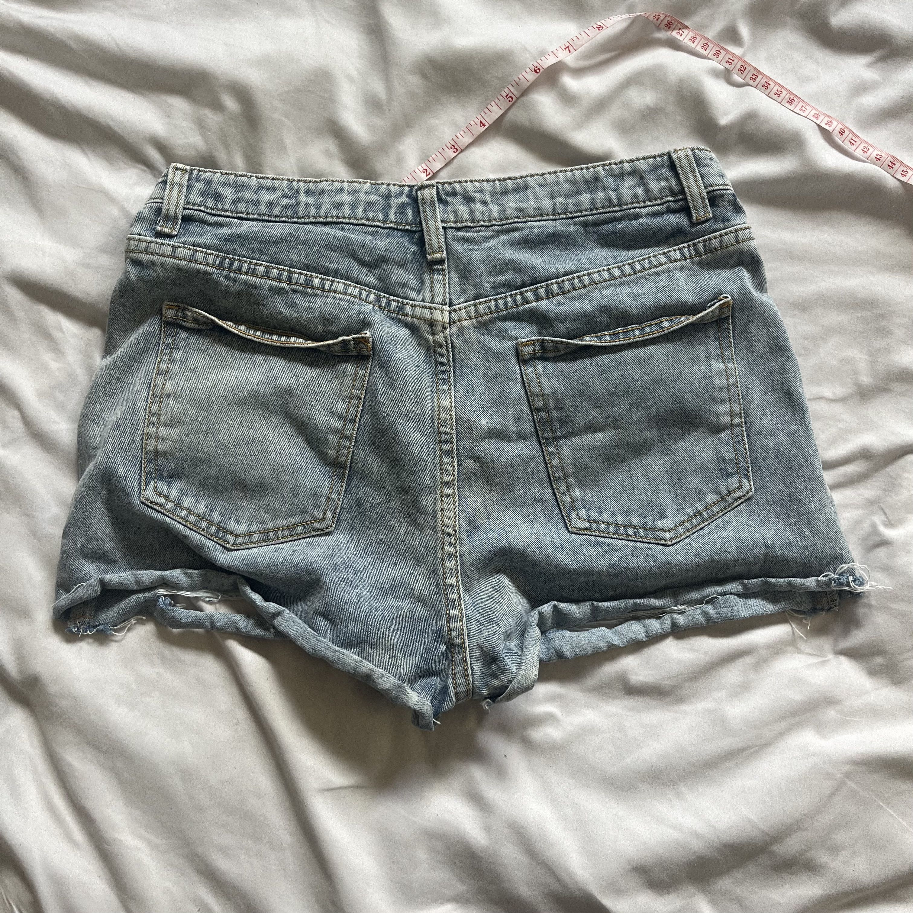 PrettyLittleThing PrettyLittleThing Booty Jean Shorts Size 28" / US 6 / IT 42 - 3 Thumbnail