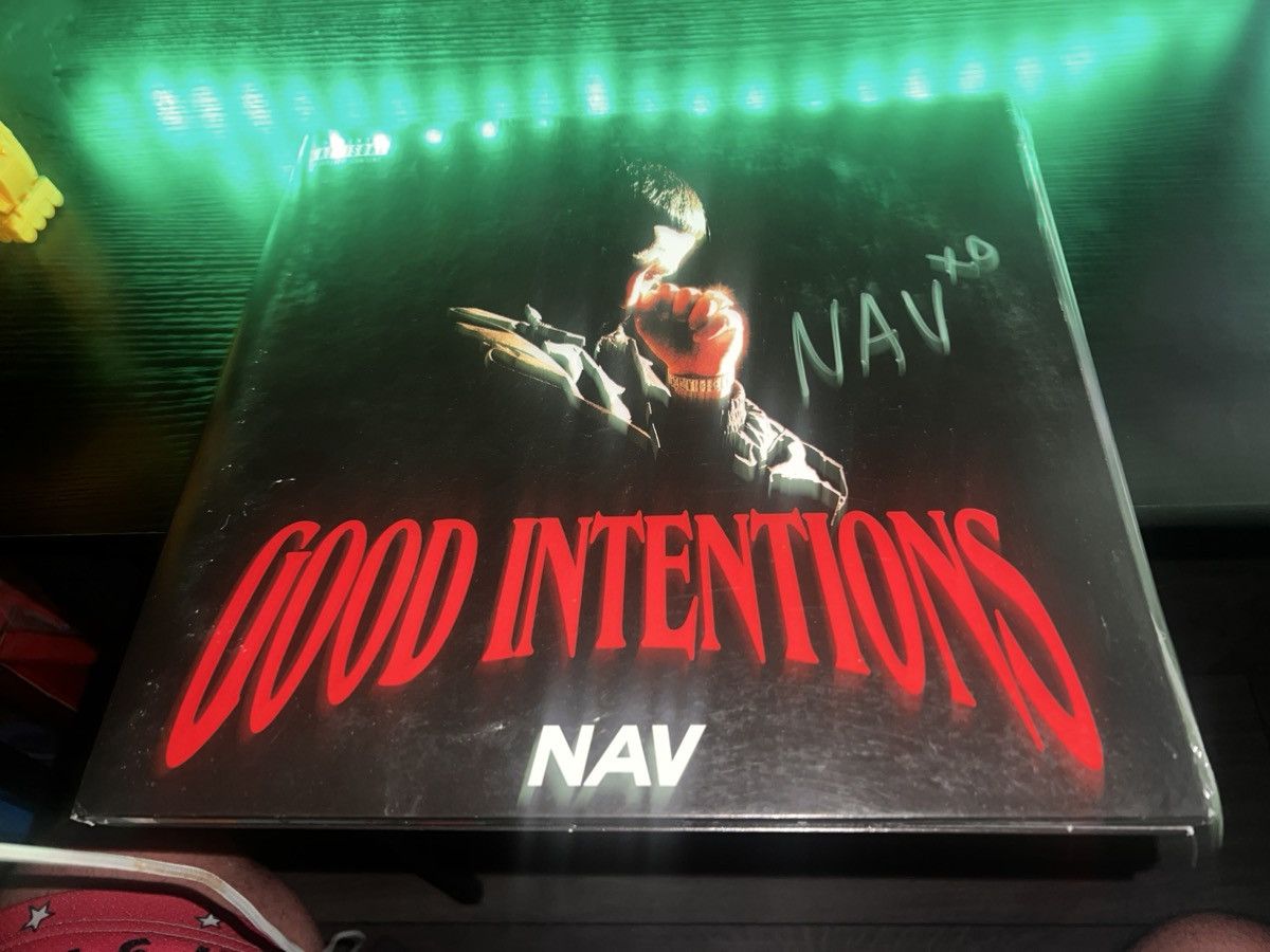 NAV Good intentions autographed vinyl with cover Size ONE SIZE - 1 Thumbnail