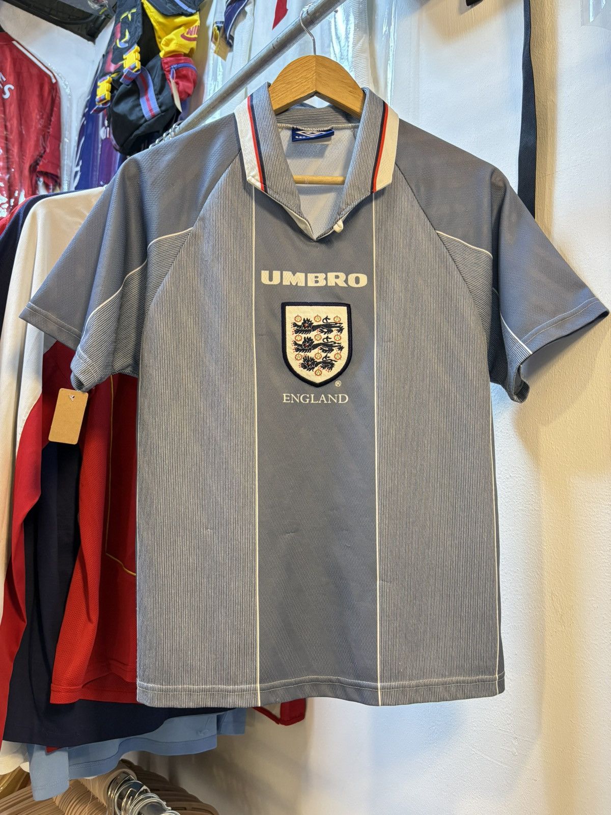 Umbro Vintage 1996 England Football Team Away Kit Size US S / EU 44-46 / 1 - 1 Thumbnail