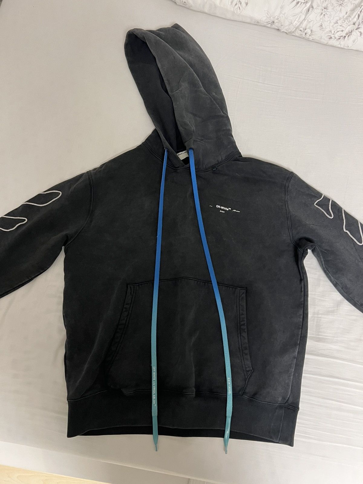Off-White Off White Abstract Arrows Hoodie Size US L / EU 52-54 / 3 - 1 Thumbnail