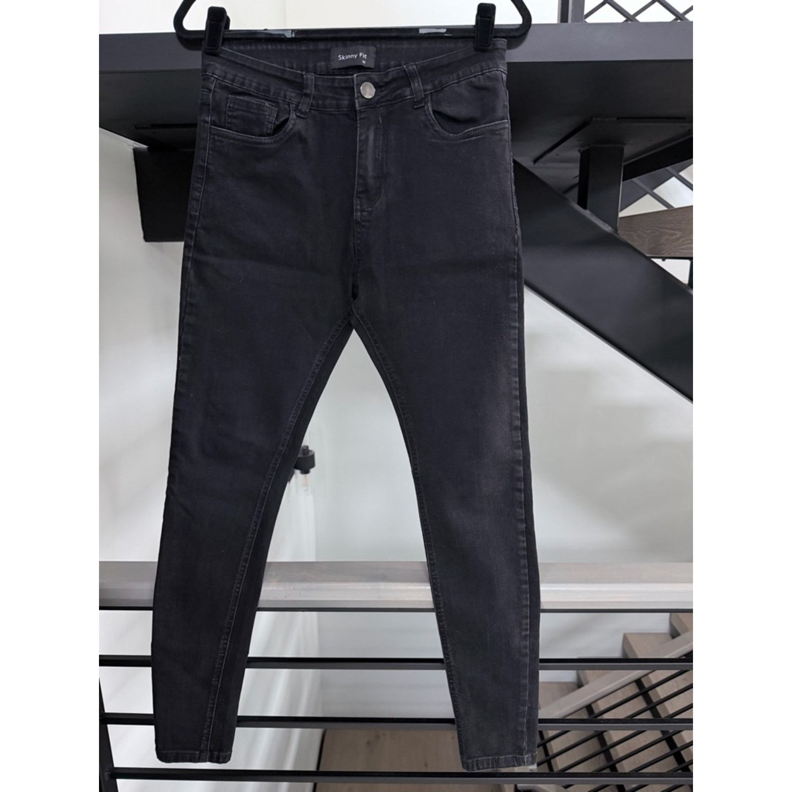 Express Men’s Express Skinny Fit Black Men’s Jeans size 30 Size US 30 / EU 46 - 1 Thumbnail