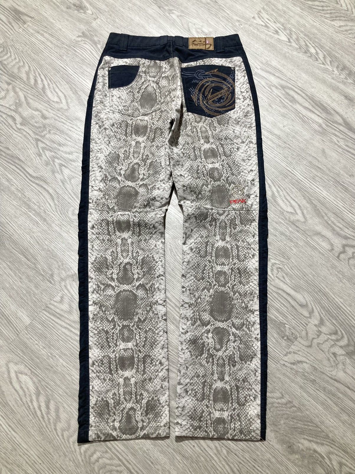 Japanese Brand 2000s BlackYak Snake Skin Pattern Nylon Outdoor Pants Size US 27 - 8 Thumbnail