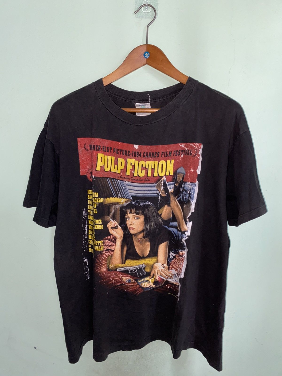 Vintage Vintage 90s Pulp Fiction Movie Tee Size US L / EU 52-54 / 3 - 1 Thumbnail