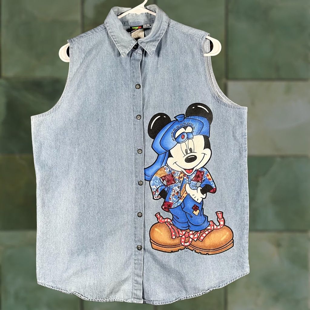 Disney VINTAGE Disney Mickey Unlimited Shirt Mens Large Denim Sleeveless Made USA 90s Size US L / EU 52-54 / 3 - 1 Thumbnail