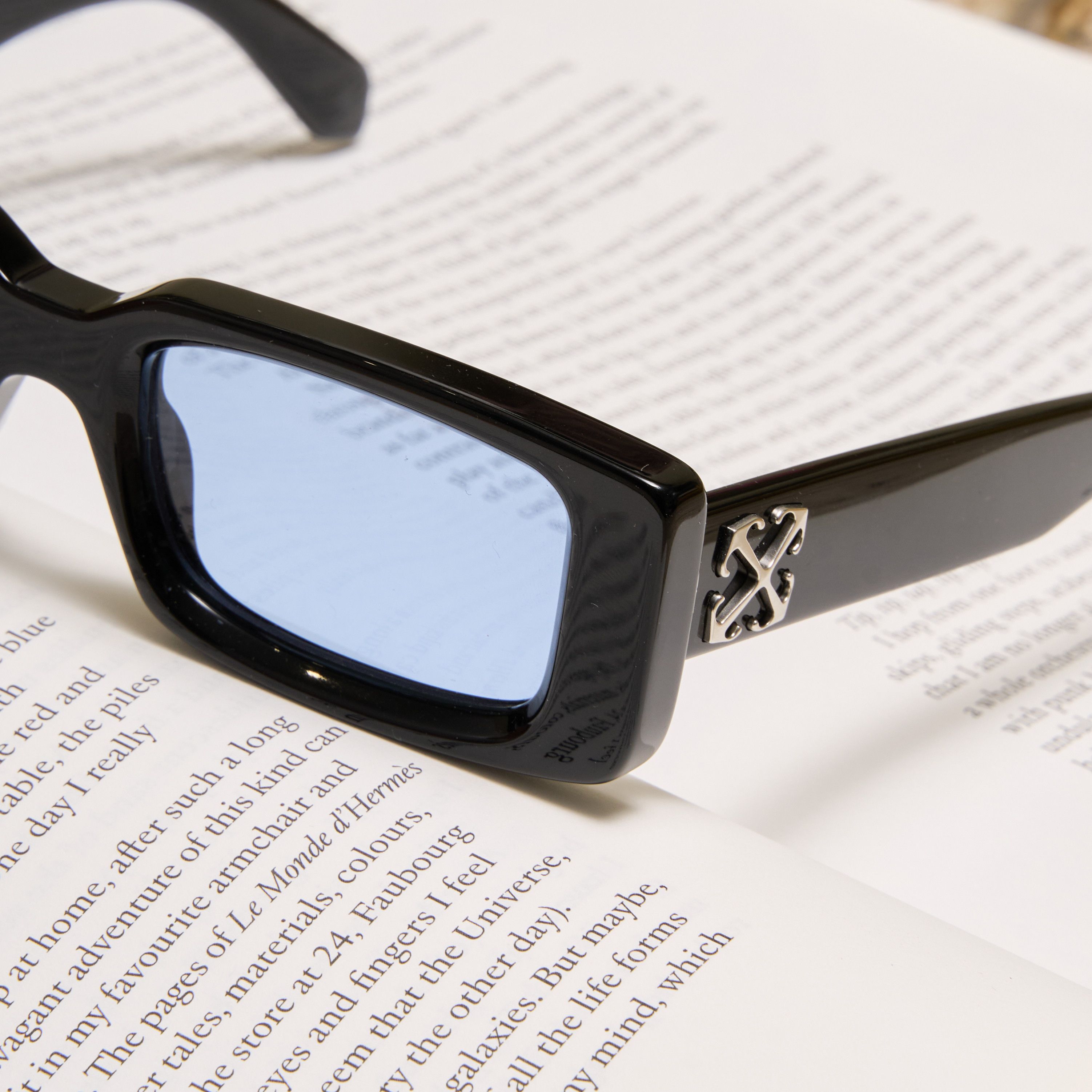 Off-White OFF WHITE Arthur Sunglasses BLACK/BLUE Size ONE SIZE - 3 Thumbnail
