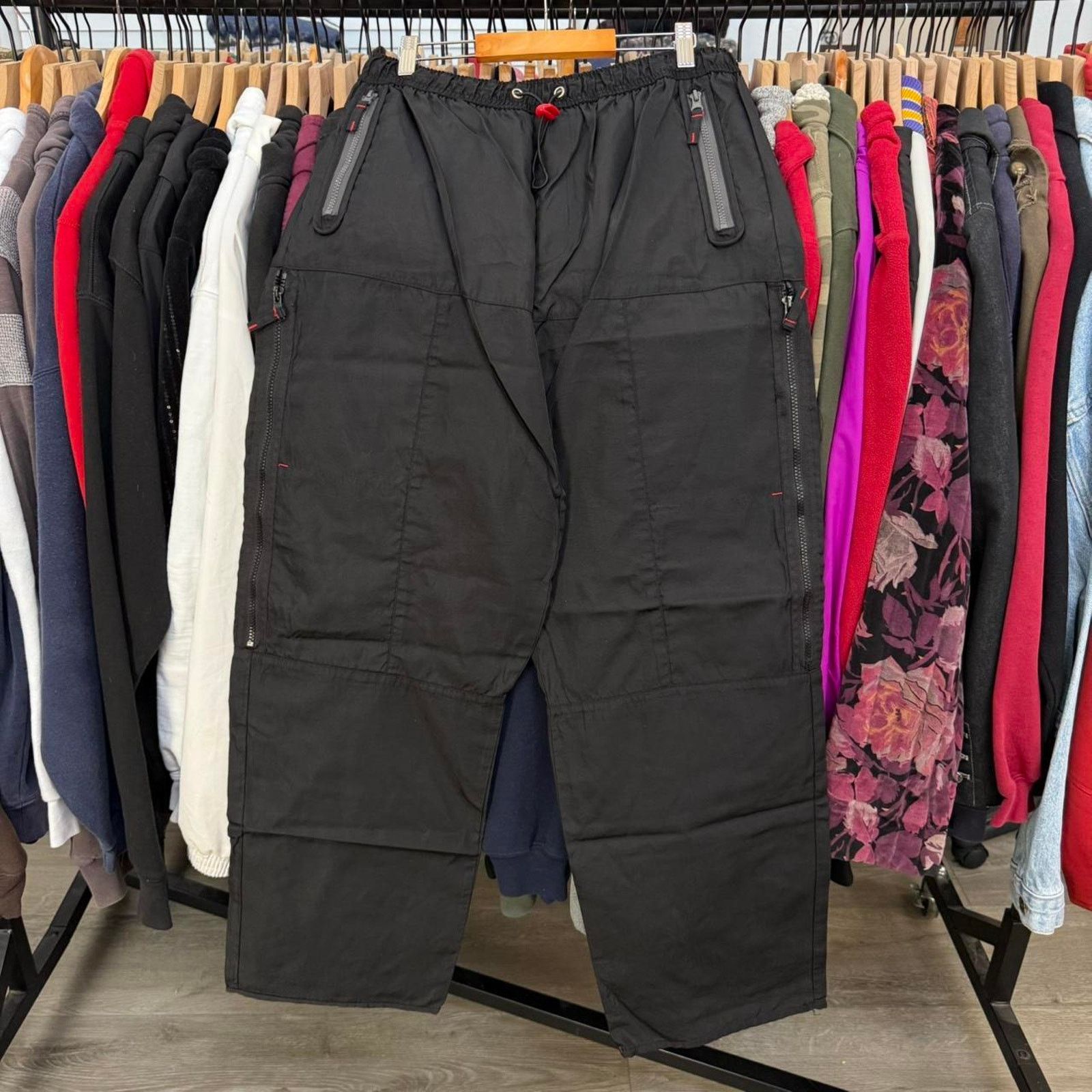 Other Vintage 90s Baggy Athletic Works Black Nylon Pants Size US 32 / EU 48 - 1 Thumbnail