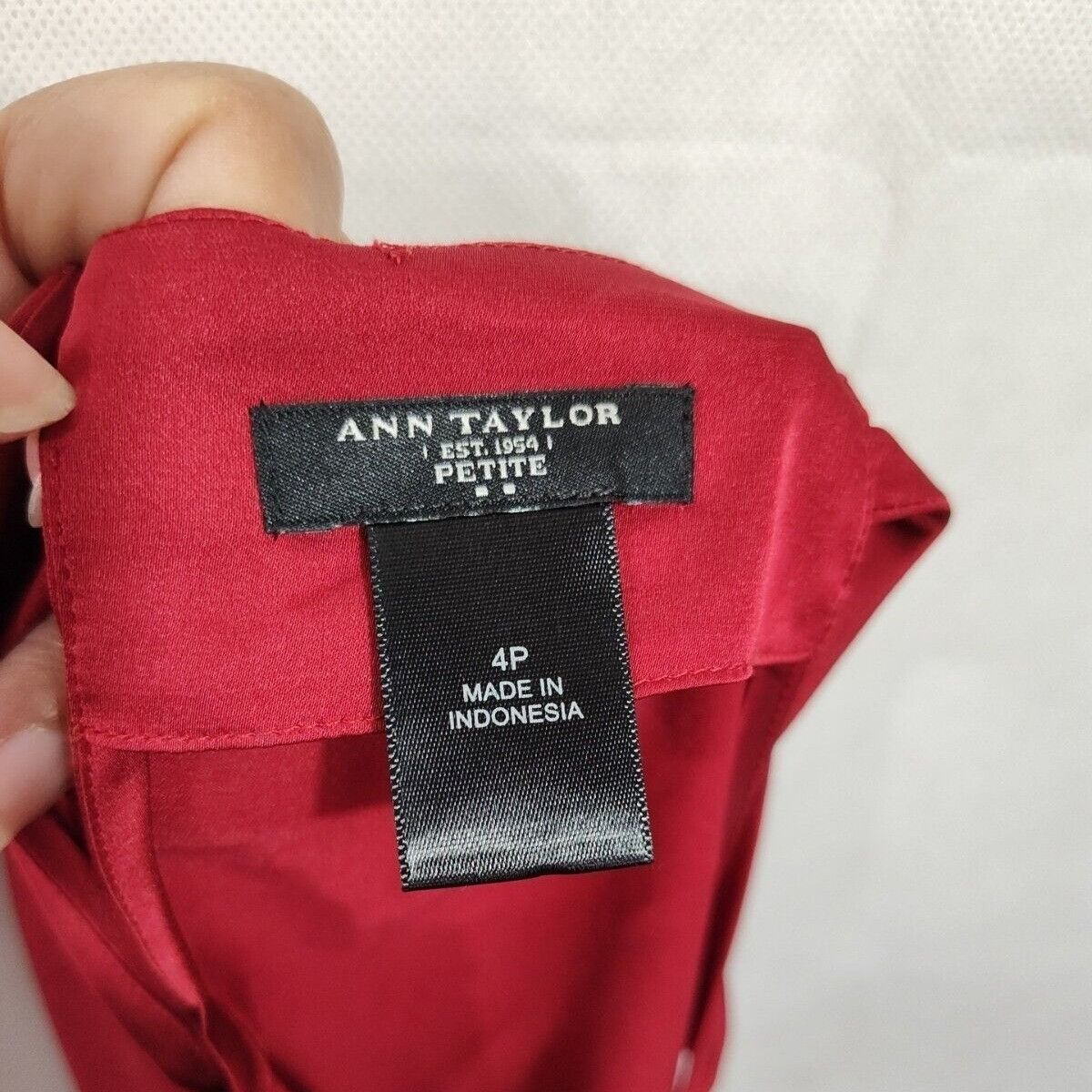 Ann Taylor Ann Taylor Sleeveless Peplum Tank Top Blouse Women Size 4P R Size S / US 4 / IT 40 - 5 Thumbnail
