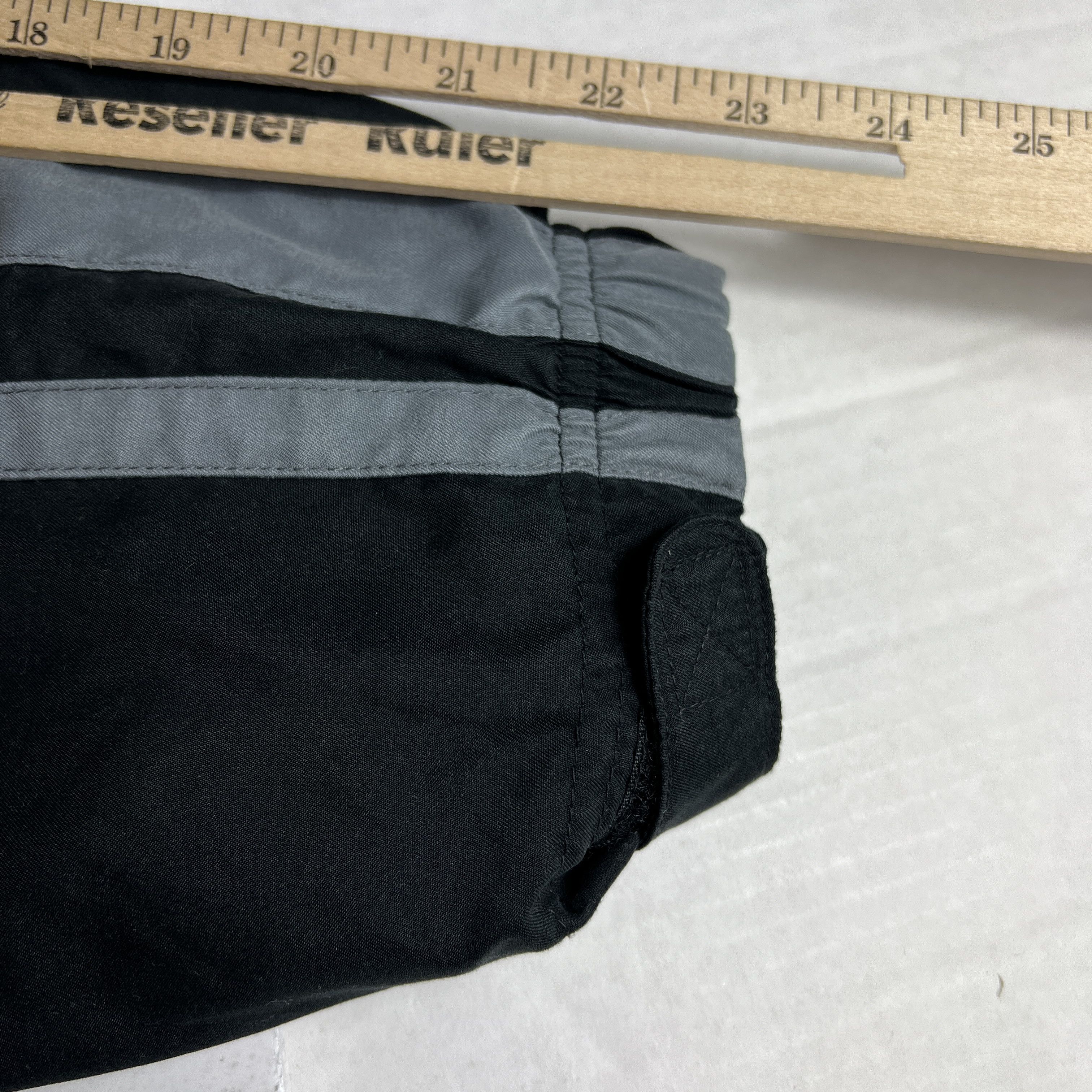 Nike Y2K Nike Track Jacket Black Grey Striped FullZip Long Sleeve Size US L / EU 52-54 / 3 - 12 Thumbnail