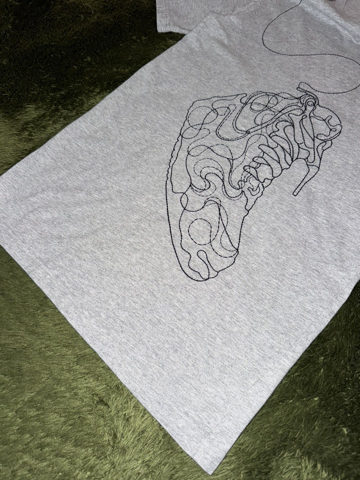 Nike [S] 00s Nike Dept Stitched Graphic T-Shirt Grey Size US S / EU 44-46 / 1 - 5 Thumbnail