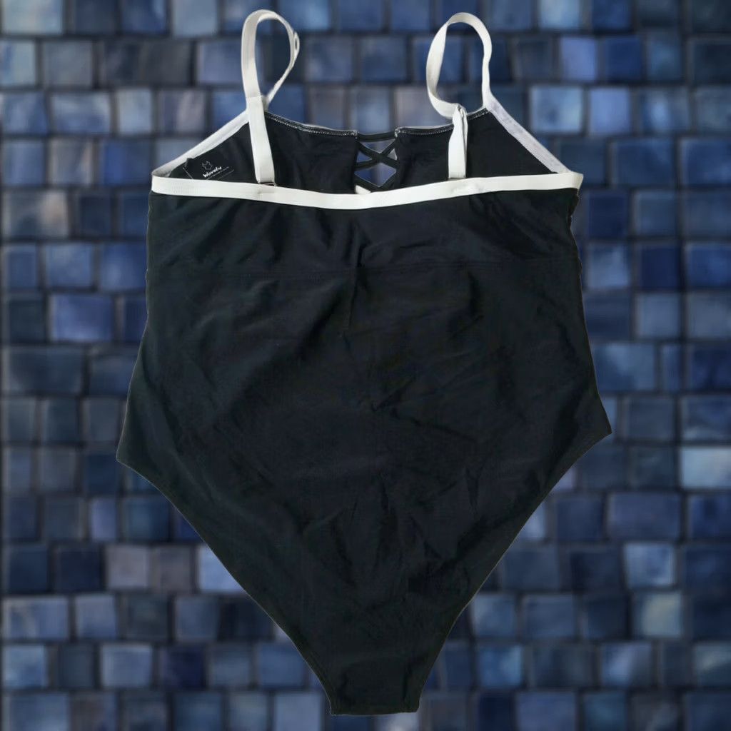 Vintage Wavely One Piece Swimsuit Womens 18W Black White Plus Flaws Lace Nyl on Blend Nylon Spandex Solid Pattern 18W Plus Womens Bathing Suit Size ONE SIZE - 1 Thumbnail