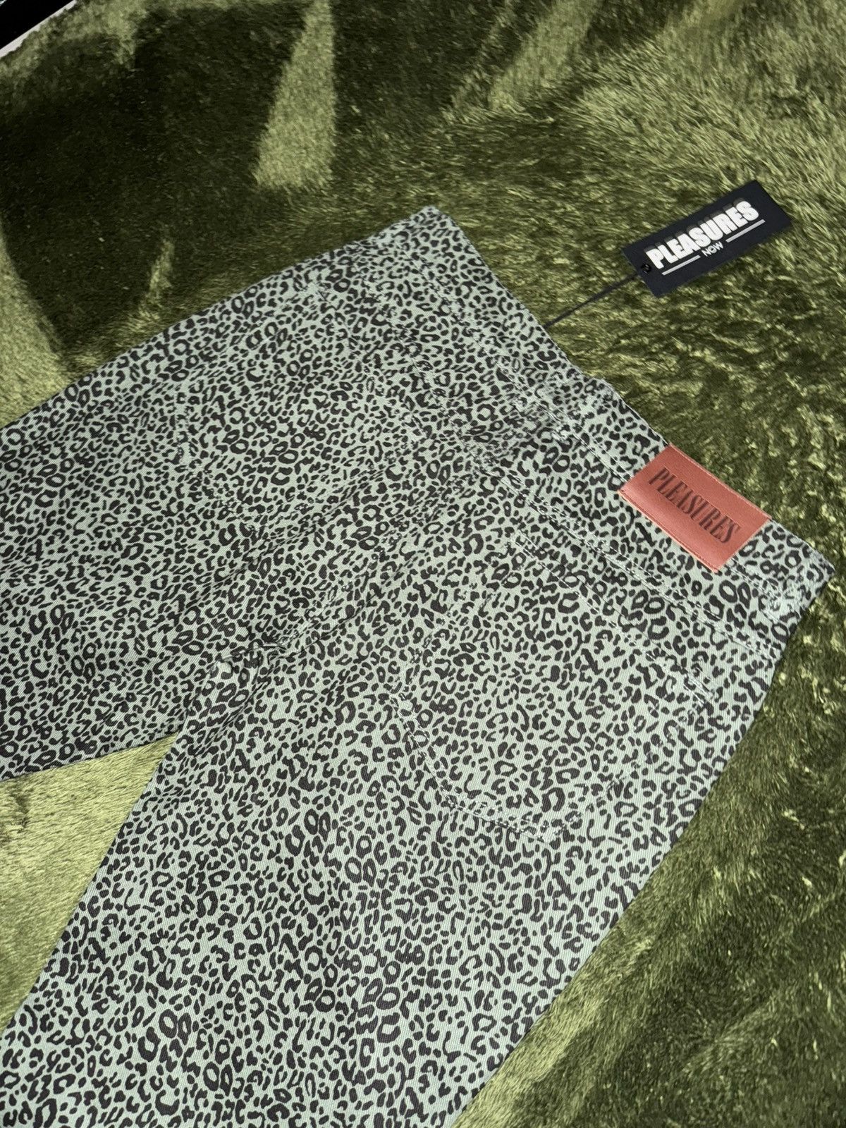 Pleasures [34] Pleasures crystal leopard pattern denim pants green Size US 34 / EU 50 - 8 Thumbnail