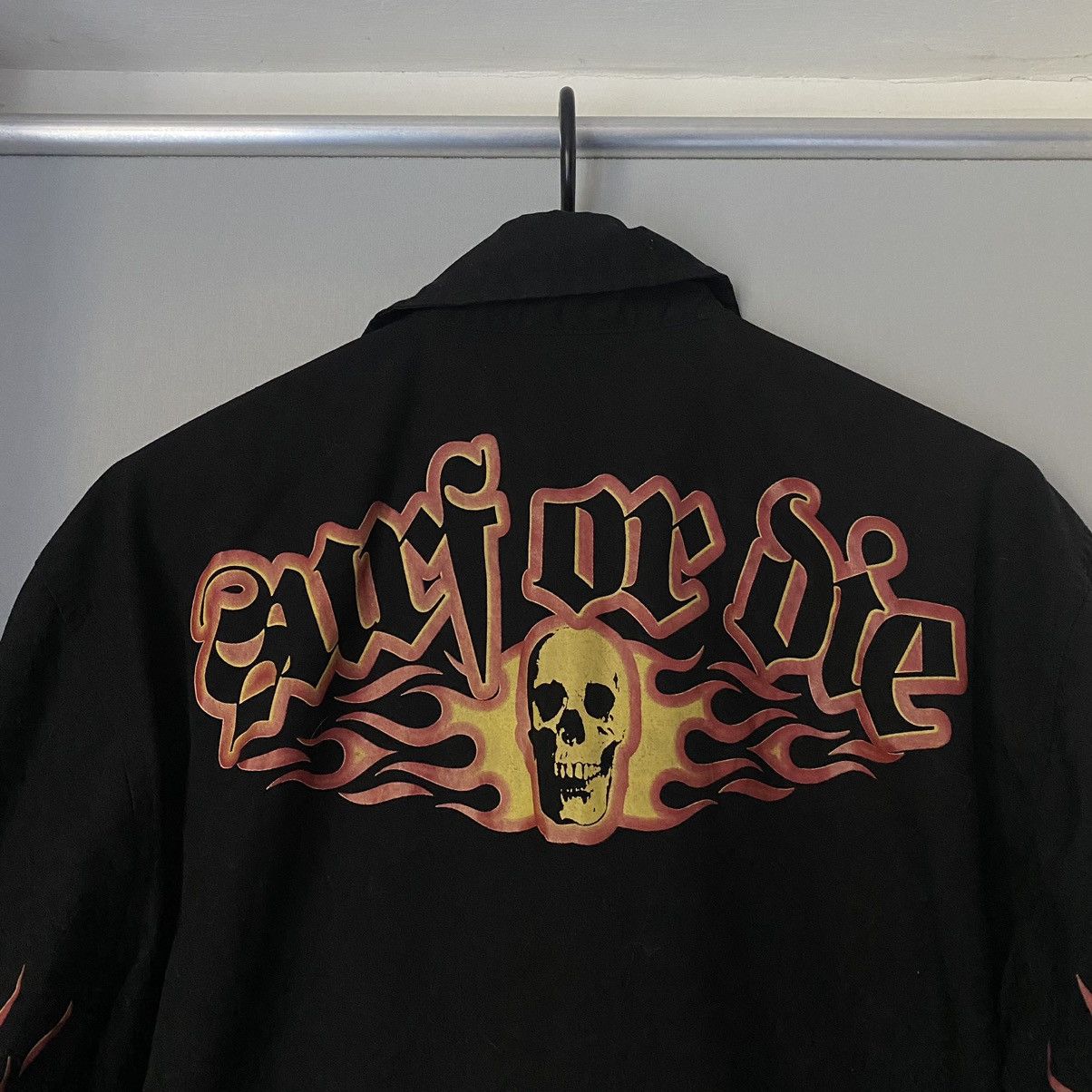 Vintage VINTAGE FISHBONE SURF OR DIE SKULL FLAME SHIRT Size US M / EU 48-50 / 2 - 4 Thumbnail