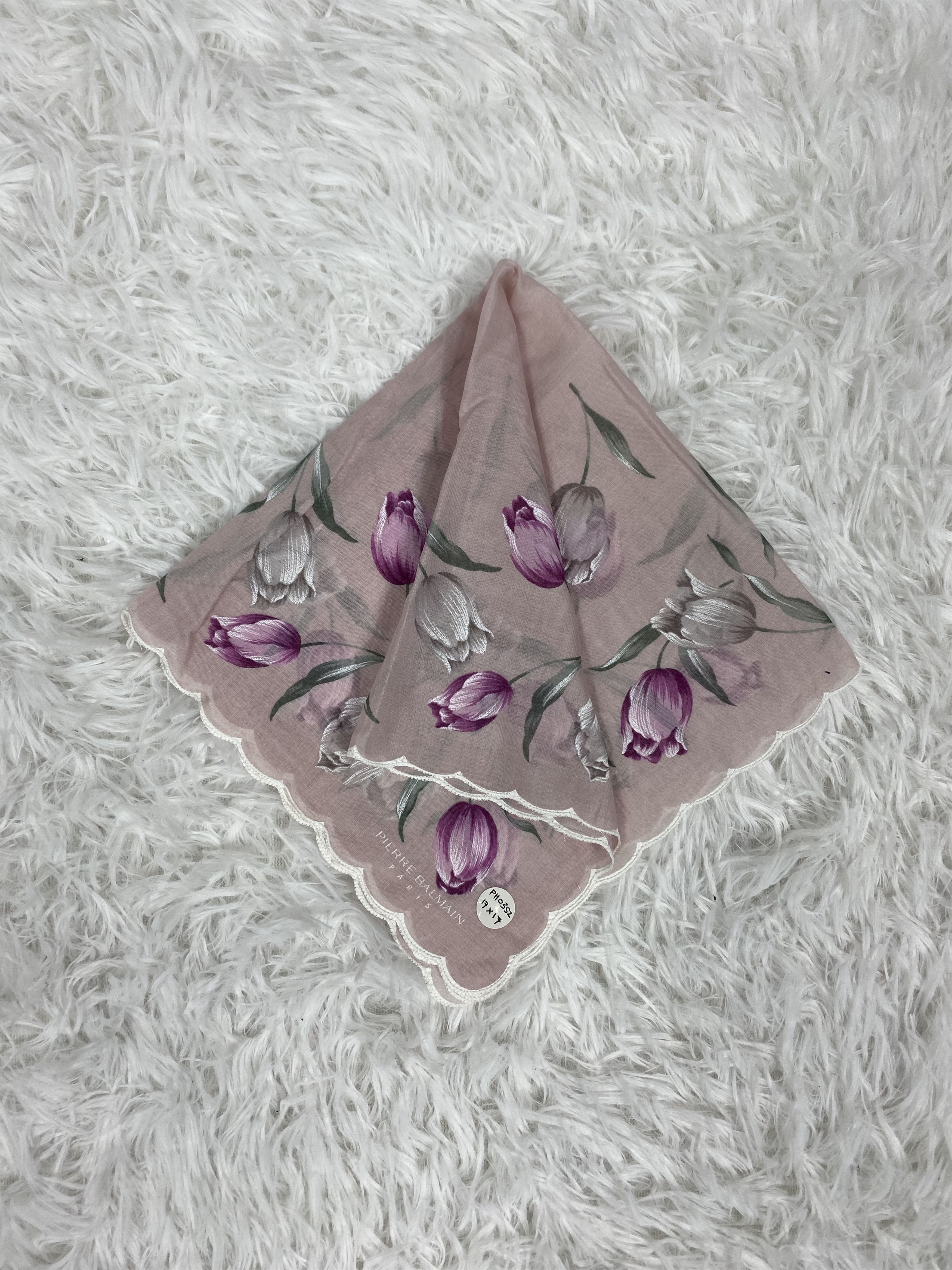 Pierre Balmain × Vintage Vintage Pierre Balmain Handkerchief Neckerchief PH0352 Size ONE SIZE - 1 Thumbnail