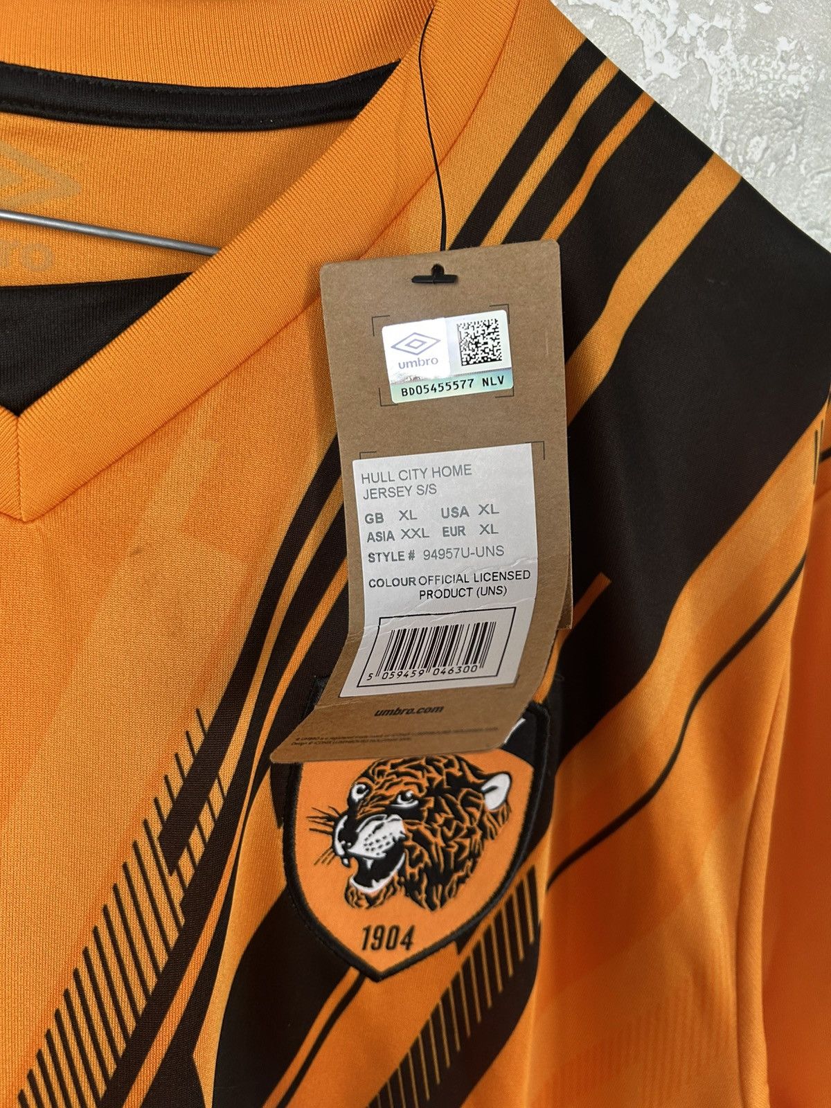 Umbro Umbro Hull City Tigers Football Jersey T-Shirt Size US XL / EU 56 / 4 - 4 Thumbnail