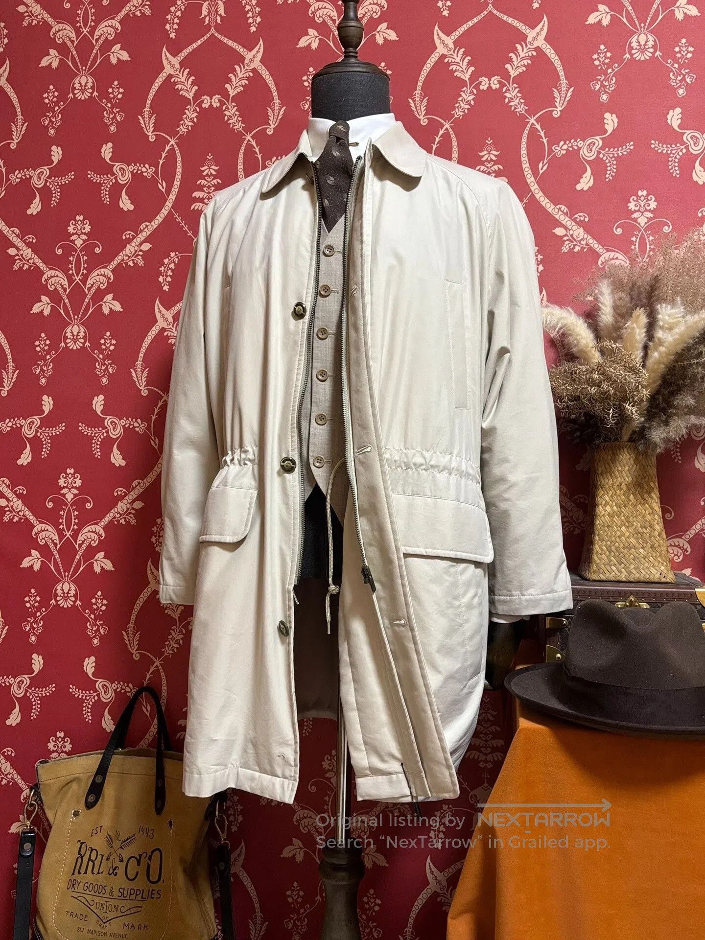 Burberry Burberry Vintage Men's Balmacaan Trench. Size US M / EU 48-50 / 2 - 1 Thumbnail