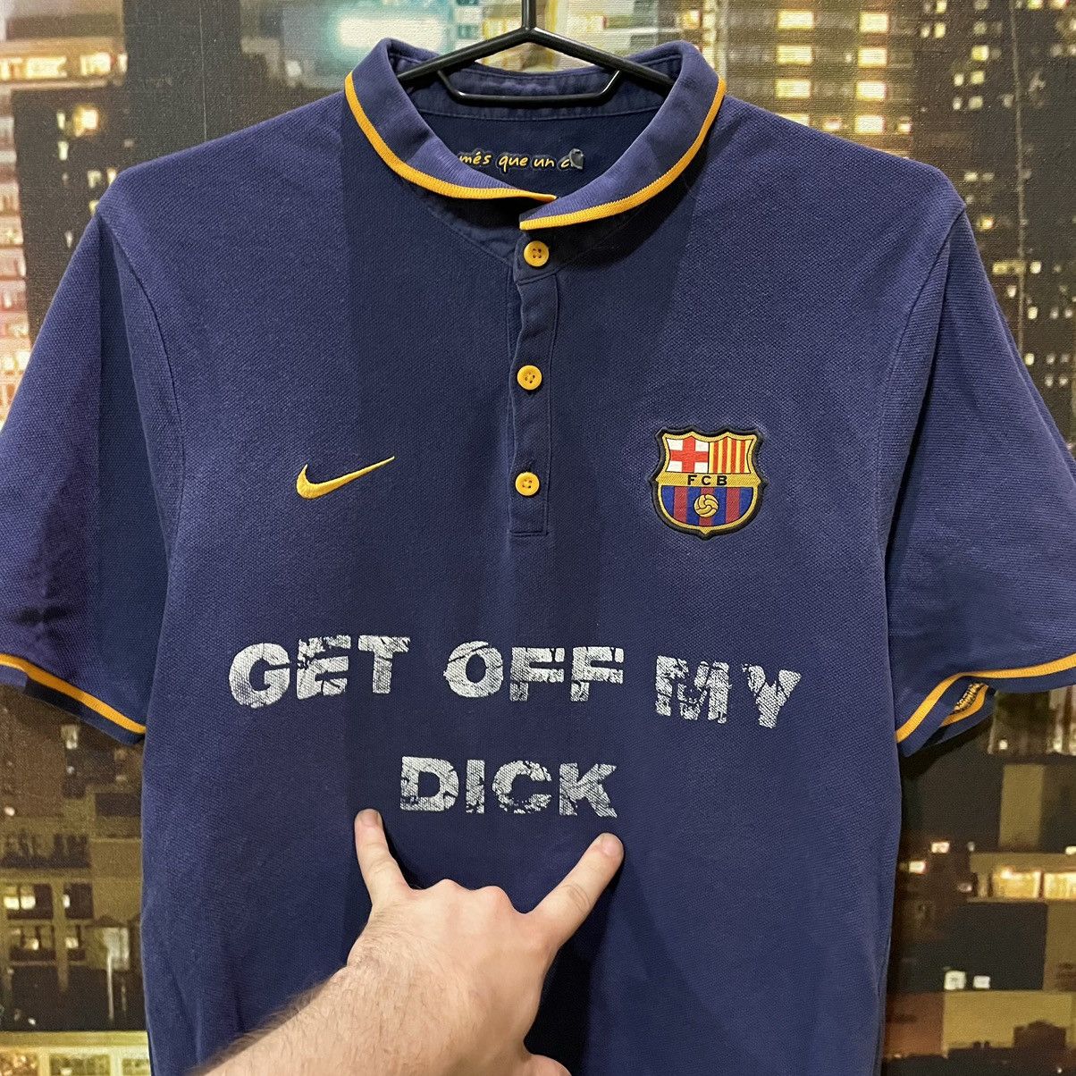Japanese Brand NIKE T SHIRT HUMOR GET OFF MY DICK PENIS SEX PORNSTAR 90s Size US M / EU 48-50 / 2 - 3 Thumbnail