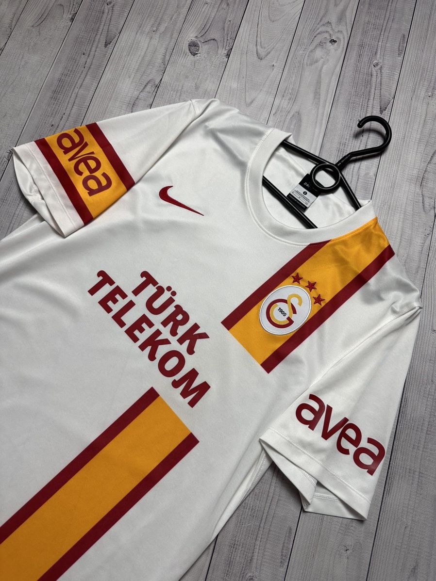 Nike Galatasaray nike Soccer jersey size S white Size US S / EU 44-46 / 1 - 2 Thumbnail
