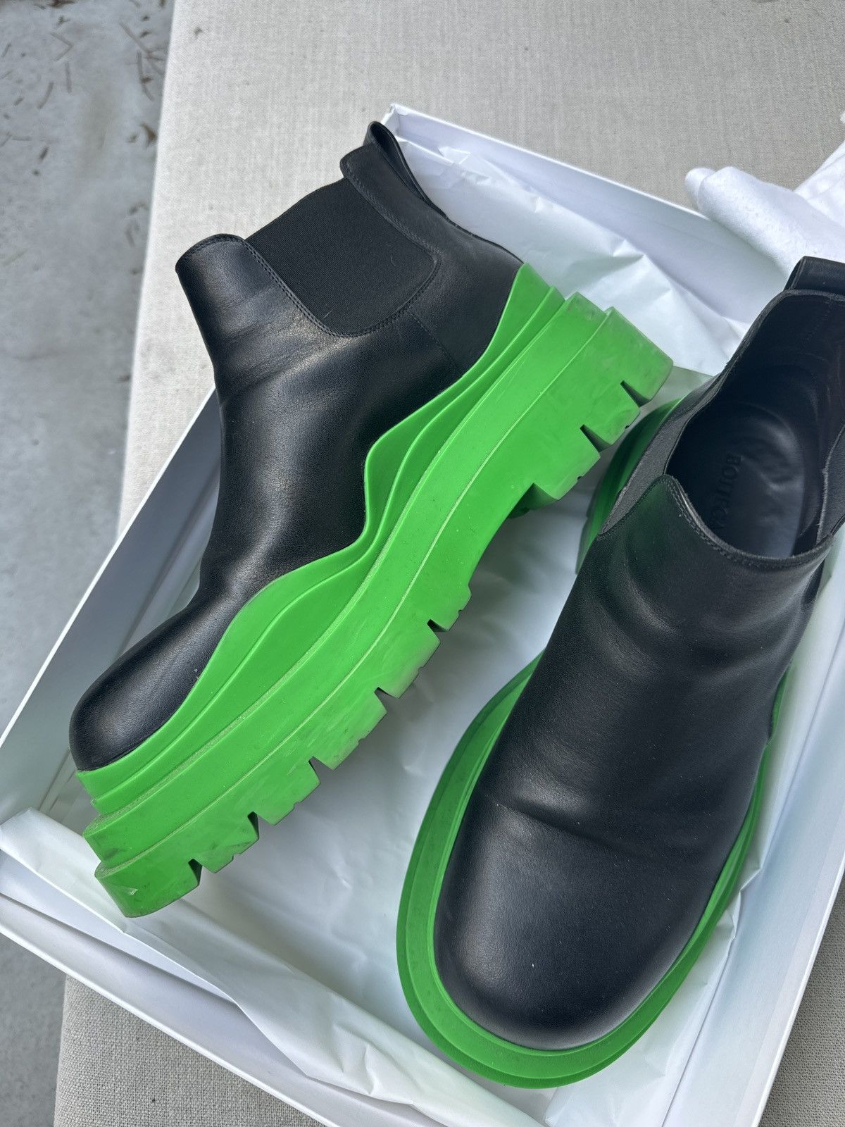 Bottega Veneta “SALE” Bottega Veneta Tractor Boots Size US 11 / EU 44 - 1 Thumbnail
