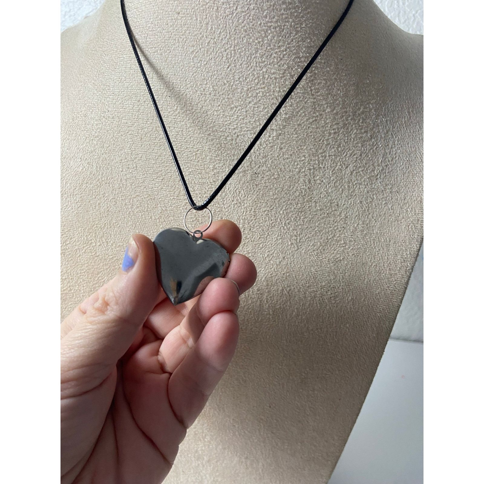 Handmade Silver Tone Heart Locket Necklace New Handmade Size ONE SIZE - 3 Thumbnail