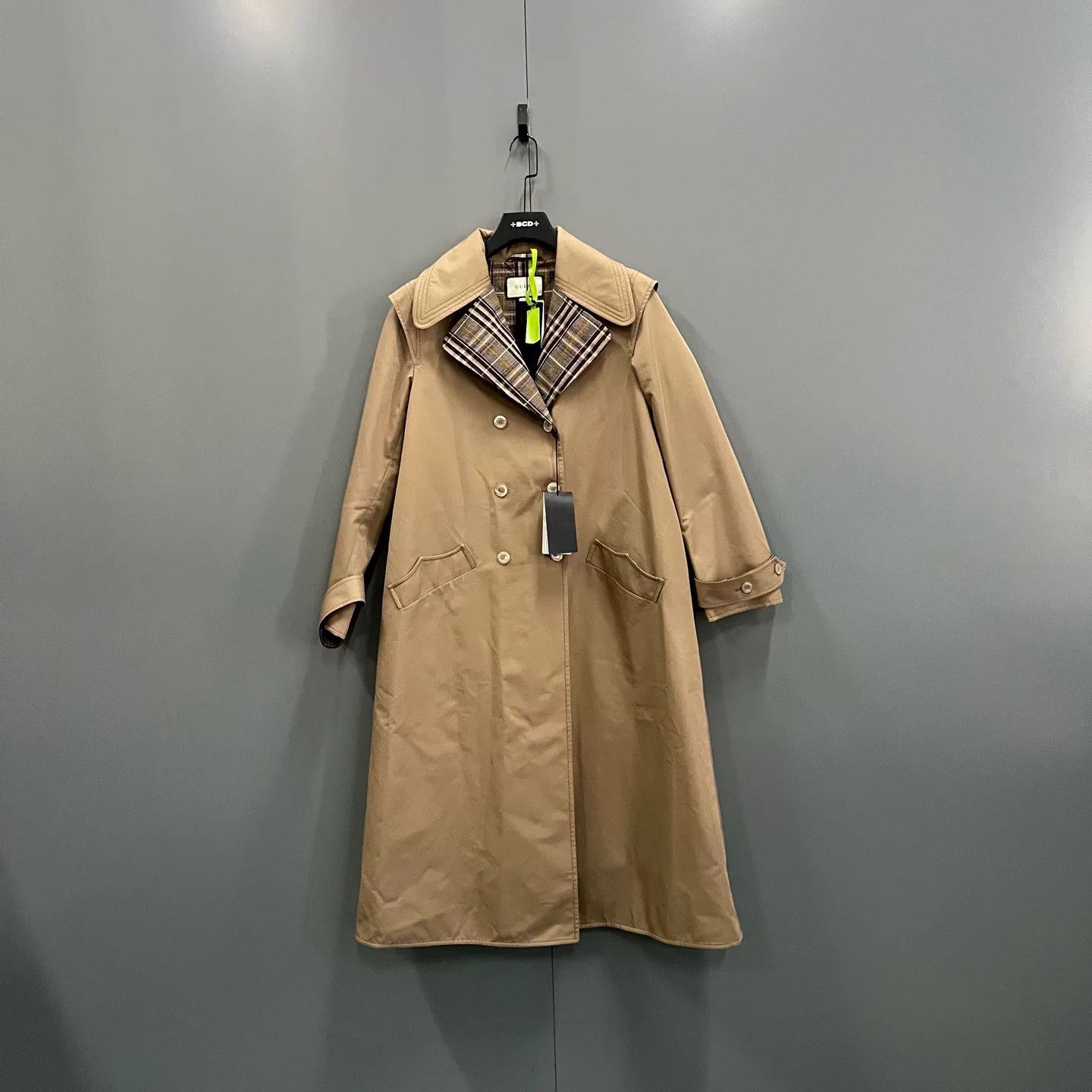 Gucci gucci check-collar trench coat size 44 Size L / US 10 / IT 46 - 1 Thumbnail