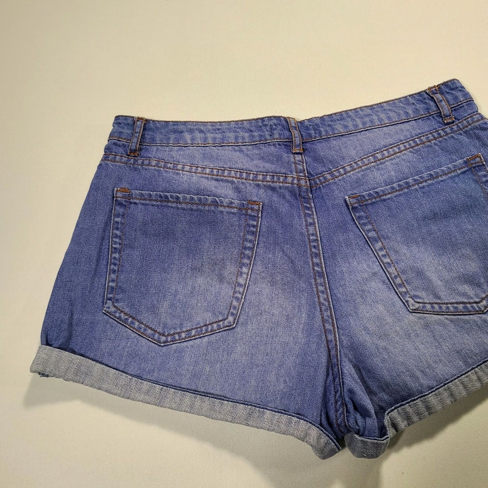 Forever 21 FOREVER 21 Shorts Womens 29 Denim Mid Rise Zip Cuffed Stone Wash 5-Pocket Blue Casual Summer Mens? Size 30" / US 8 / IT 44 - 6 Thumbnail