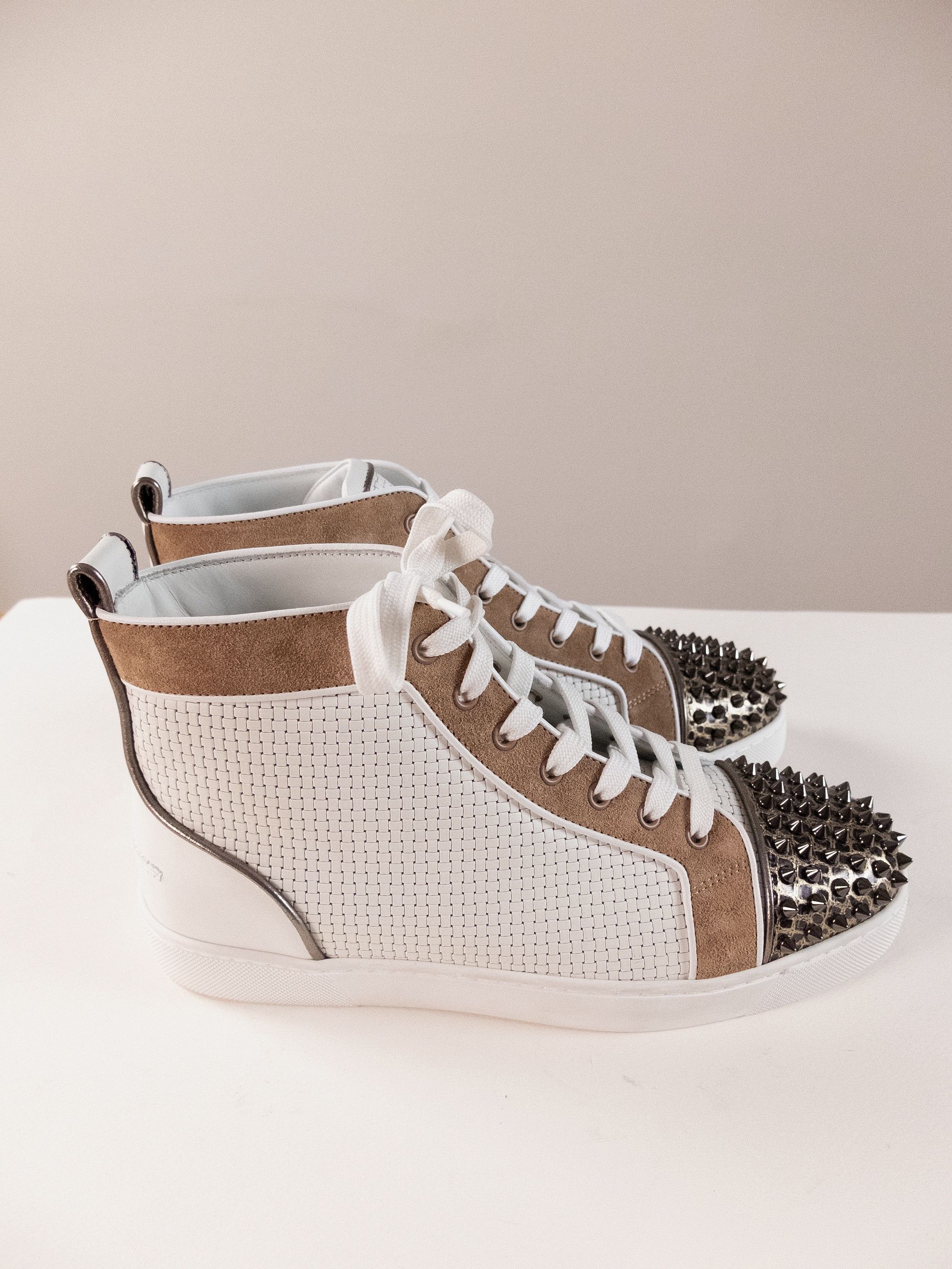 Christian Louboutin CHRISTIAN LOUBOUTIN Louis Spikes white leather sneakers 9 42 Size US 9 / EU 42 - 6 Thumbnail
