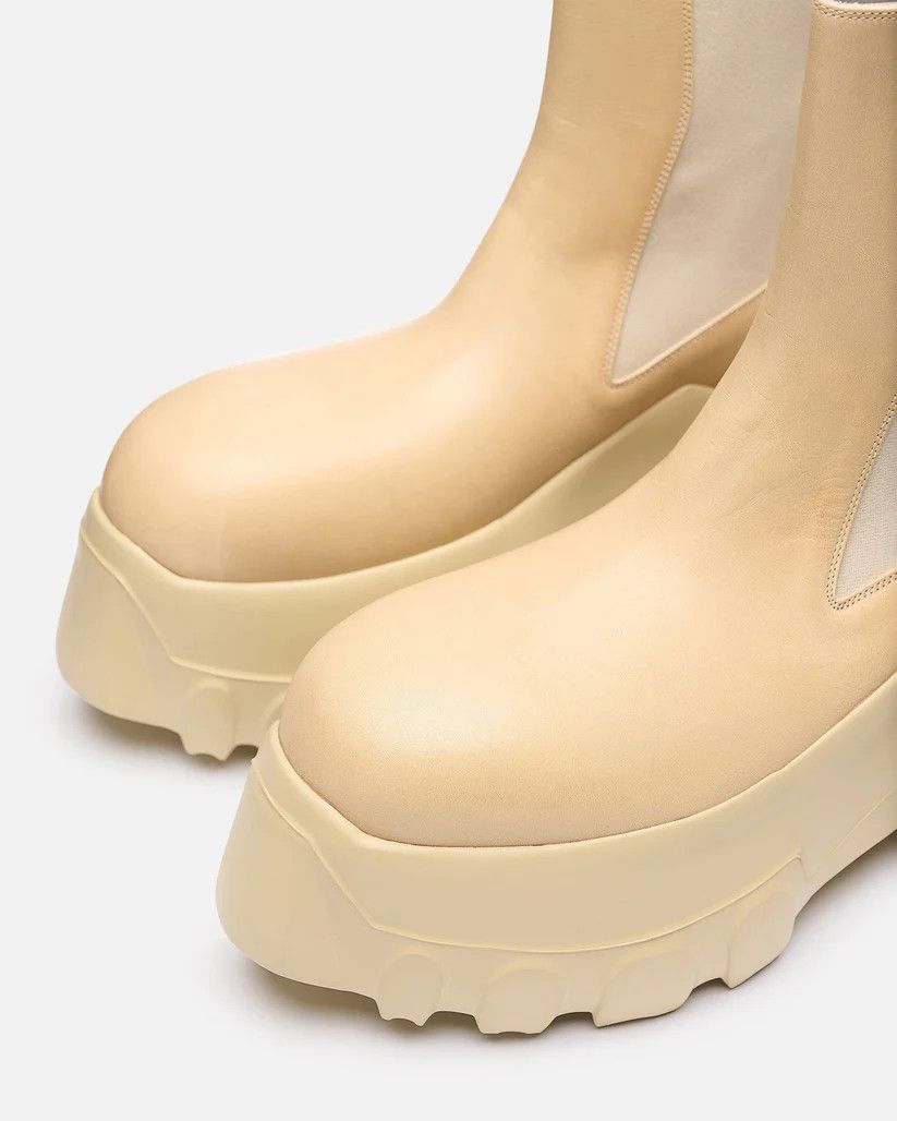 Rick Owens o1s1v1r1oon0825 Beatle Mega Tractor in Beige/Parchment Size US 12 / EU 45 - 2 Thumbnail