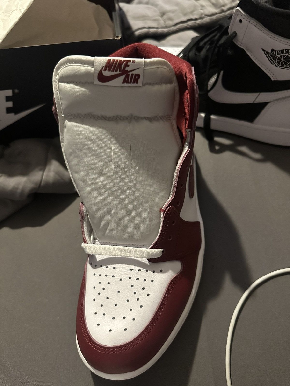 Nike Jordan 1 Retro High OG Team Red/White Size US 8.5 / EU 41-42 - 4 Thumbnail