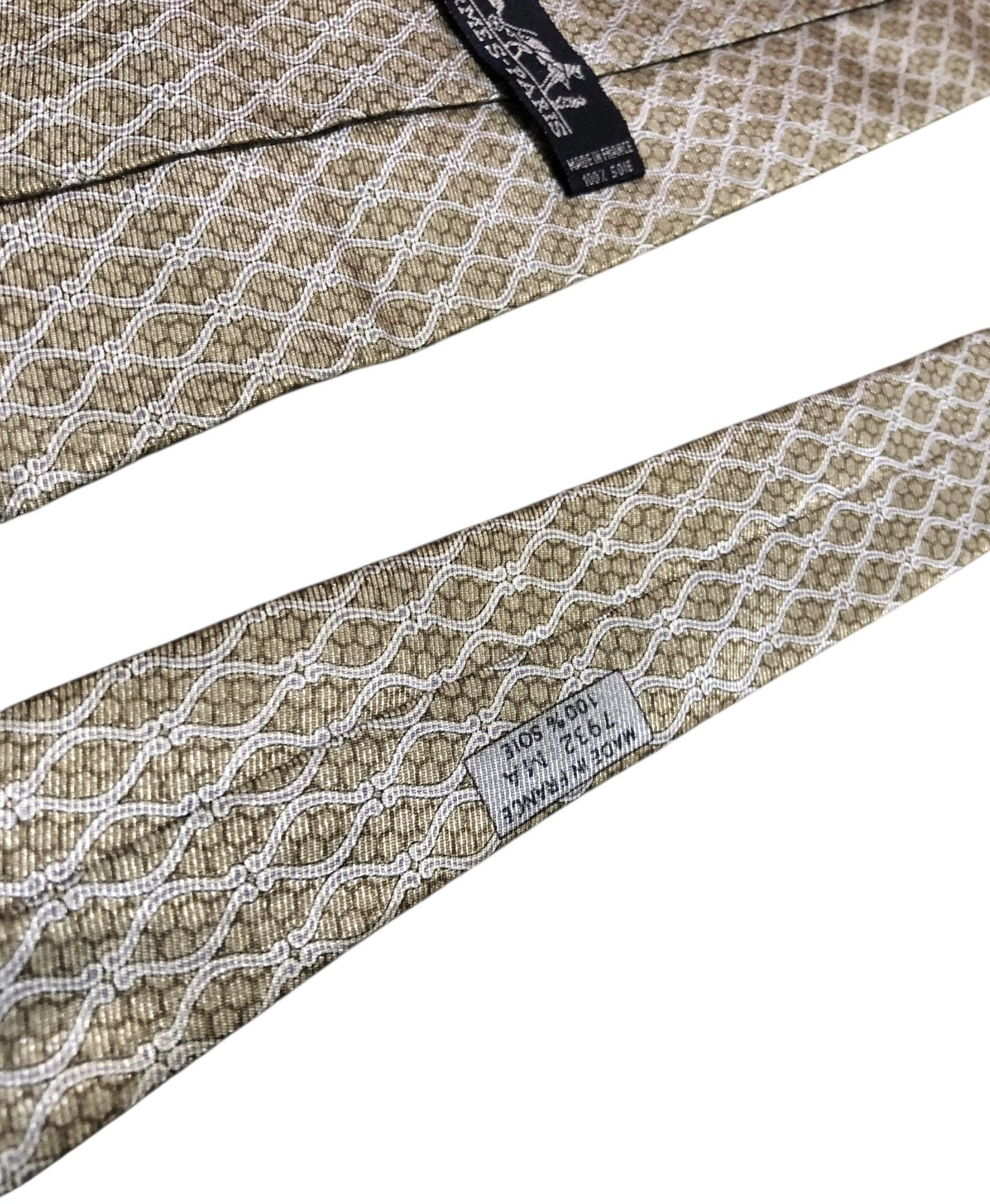 Hermes 🔥Vintage HERMÉS Silk Necktie Beige Formal Office Luxury Tie Size ONE SIZE - 5 Thumbnail
