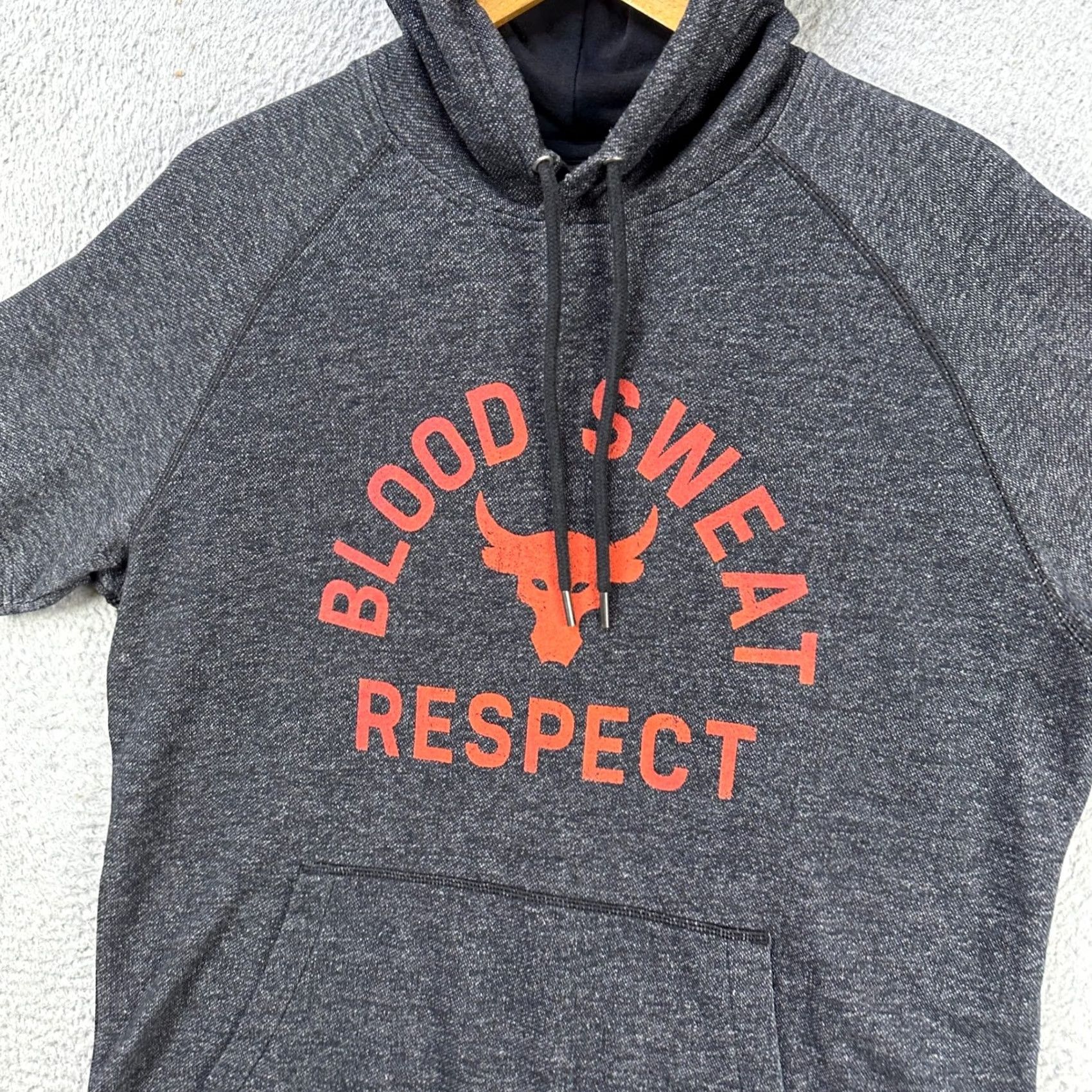 Under Armour Under Armour Shirt Hoodie Mens Large Gray Project Rock Drawstring Short Sleeve Size US L / EU 52-54 / 3 - 5 Thumbnail